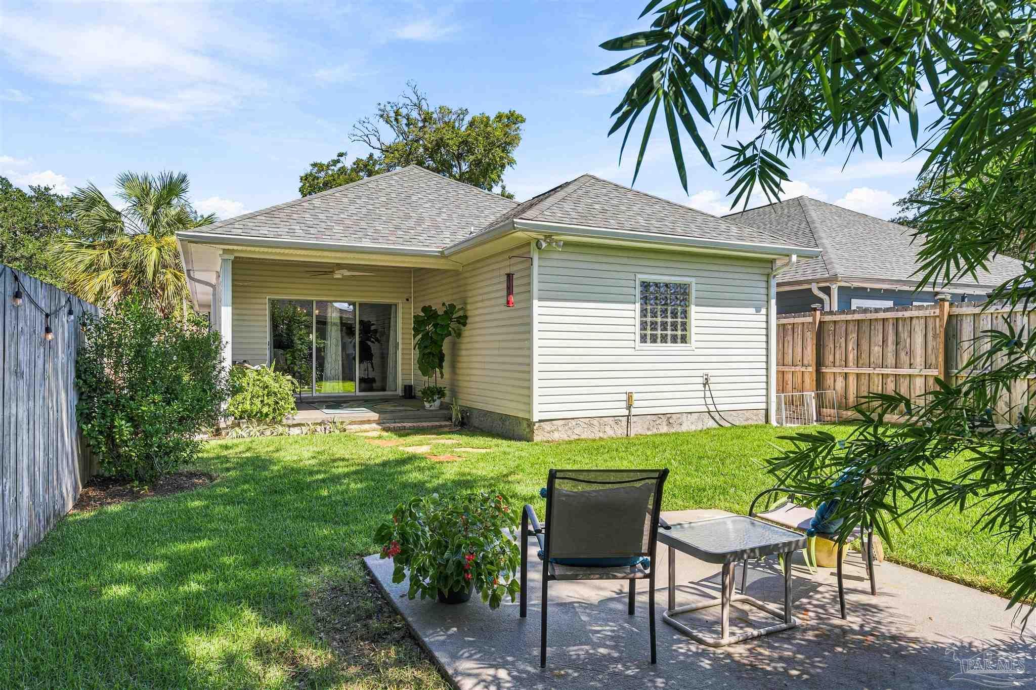 1207 E Hatton Street Pensacola FL 32503