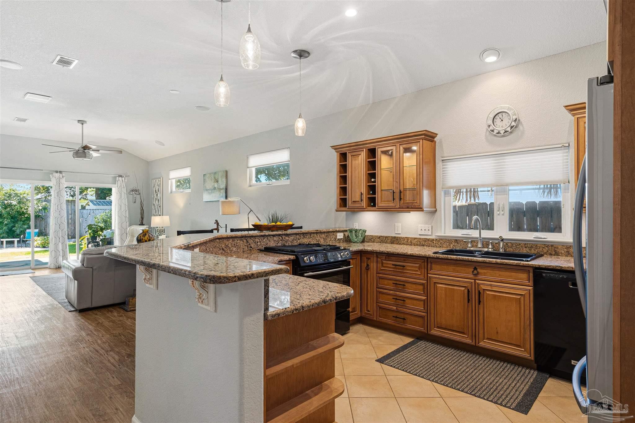 1207 E Hatton Street Pensacola FL 32503