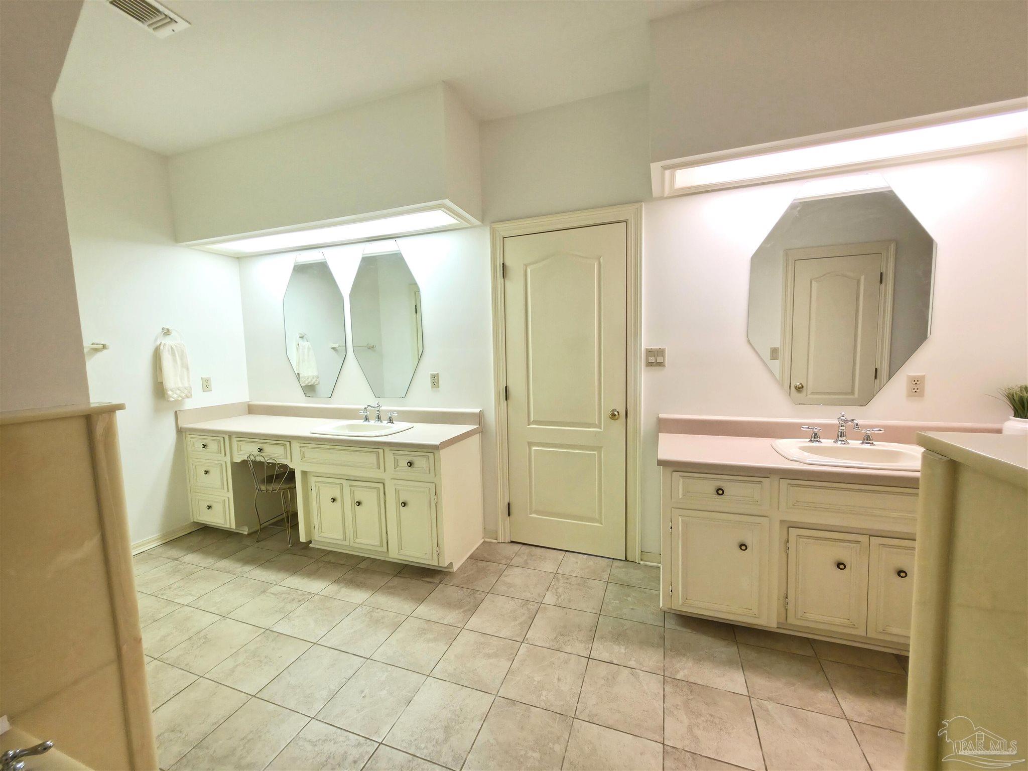 3249 Windmill Circle Cantonment FL 32533