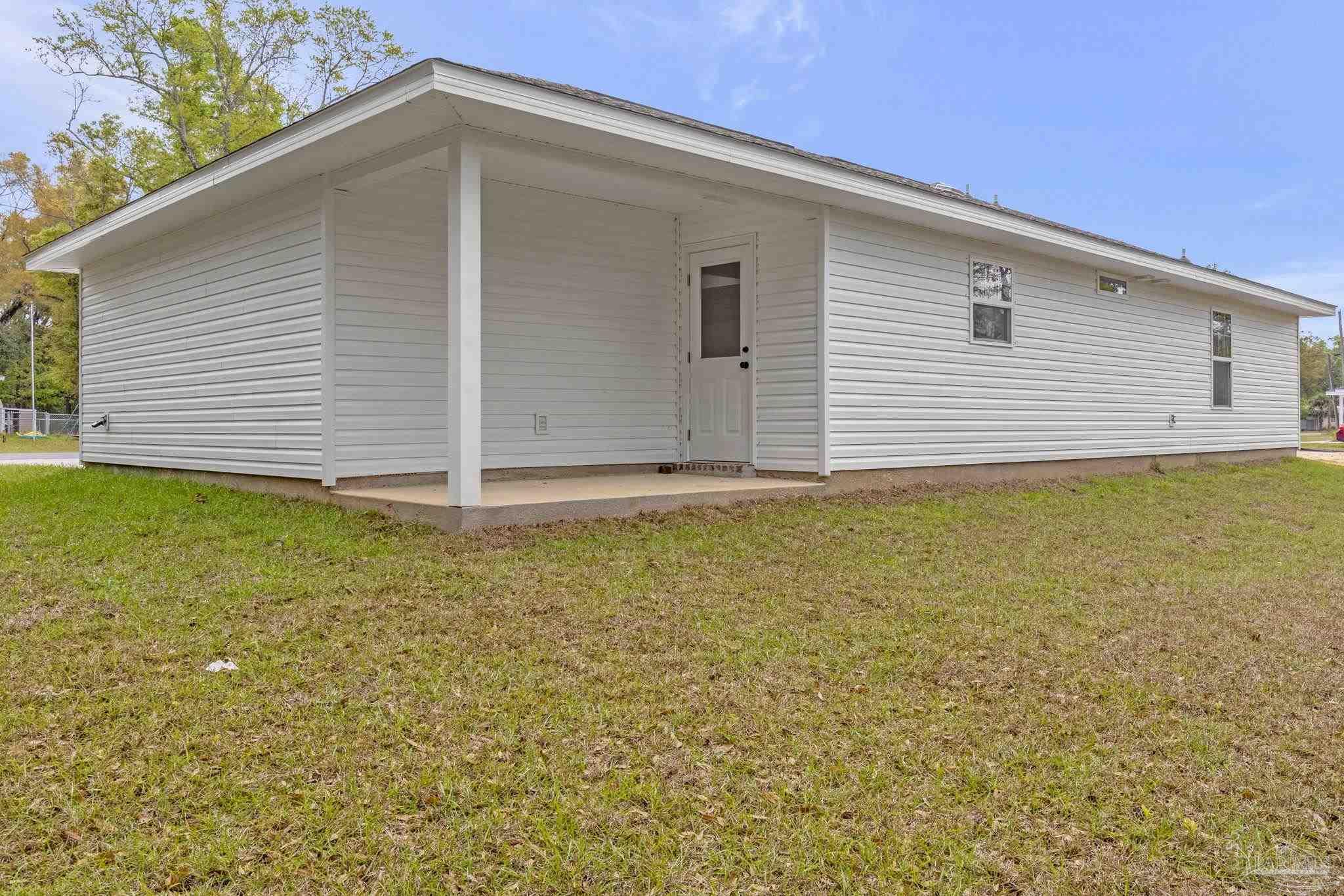 5601 Riviera Drive Milton FL 32583