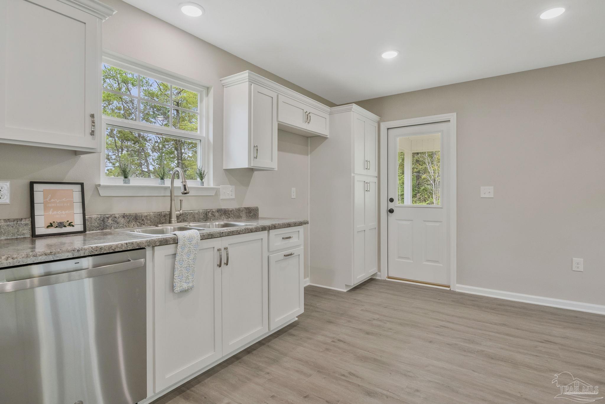 5601 Riviera Drive Milton FL 32583