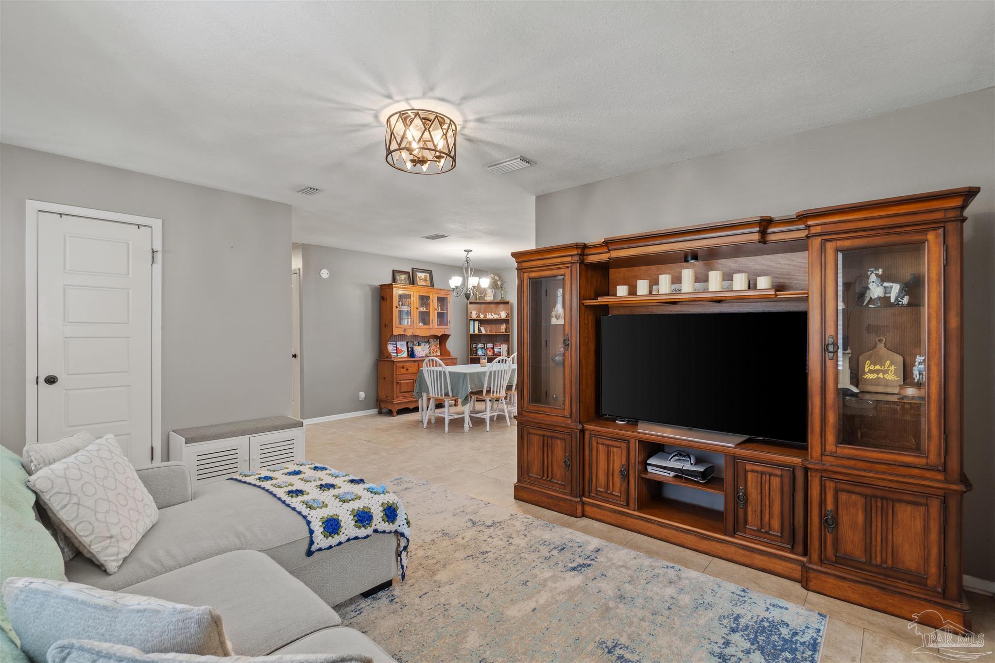 5236 Dellran Drive Pace FL 32571