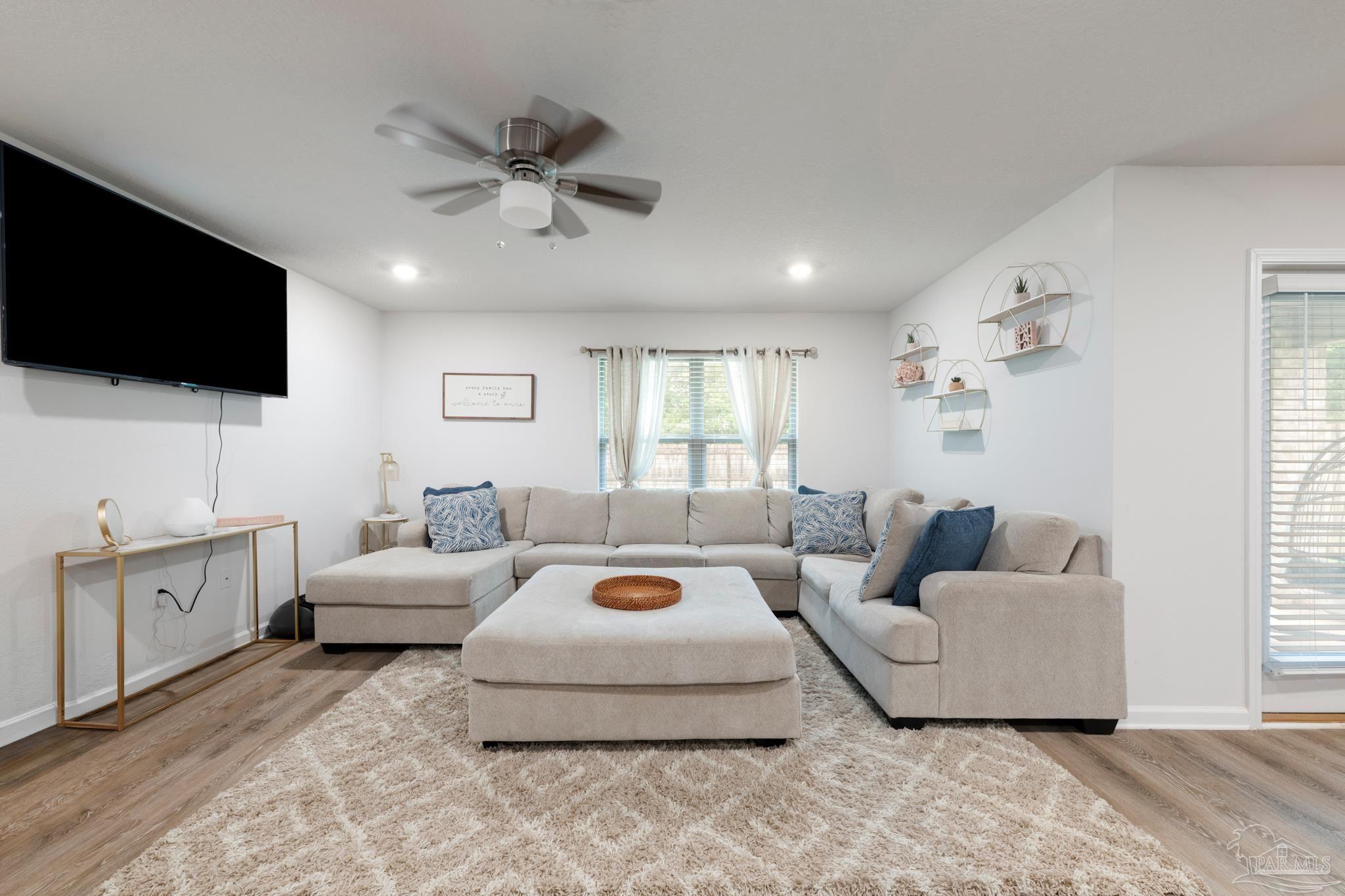 6328 Burrow Lane Pensacola FL 32526