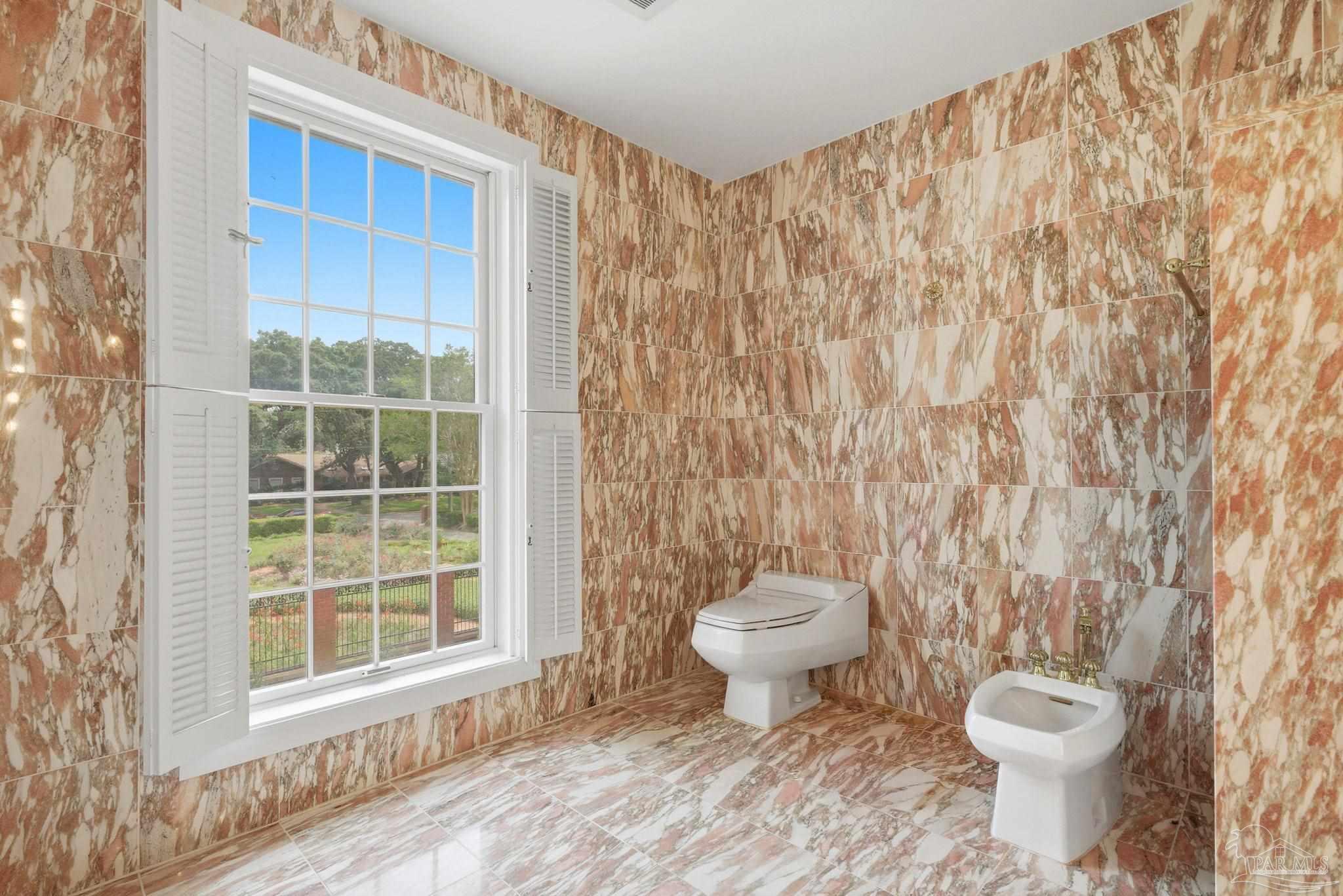 616 Bay Cliffs Road Gulf Breeze FL 32561