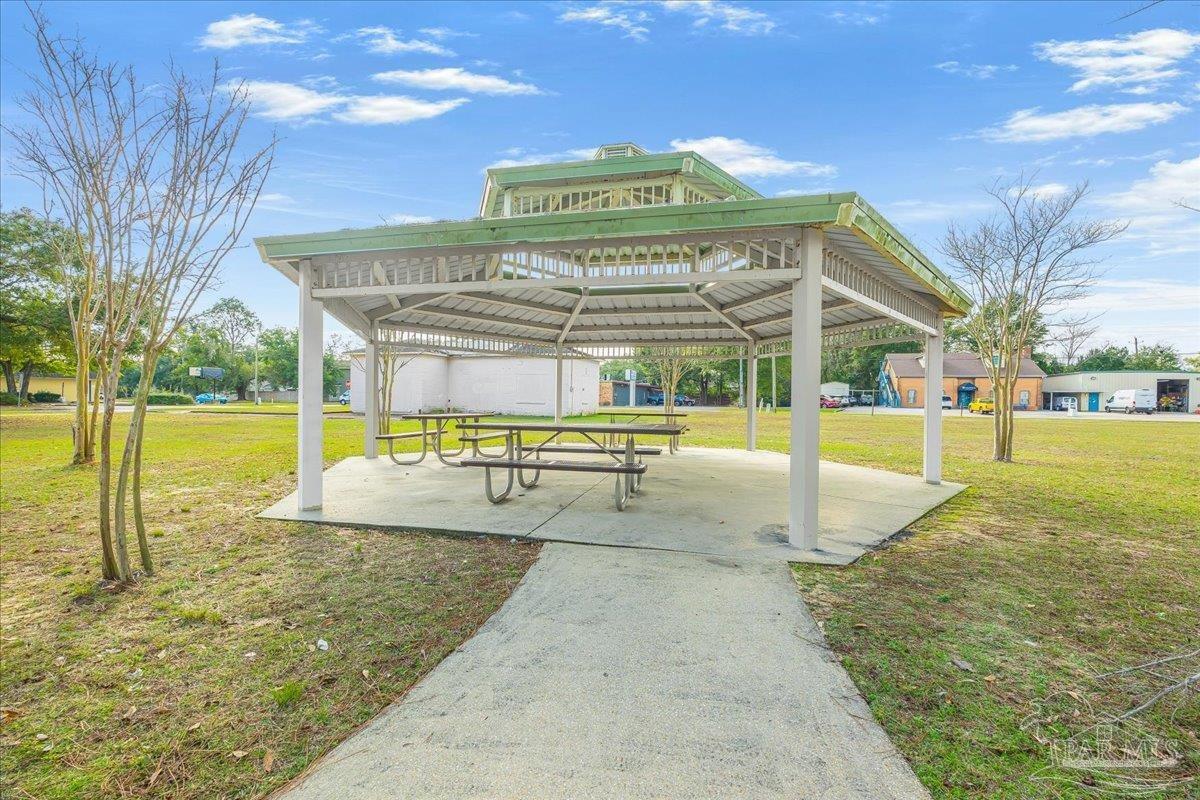 1149 E Hayes Street Pensacola FL 32503