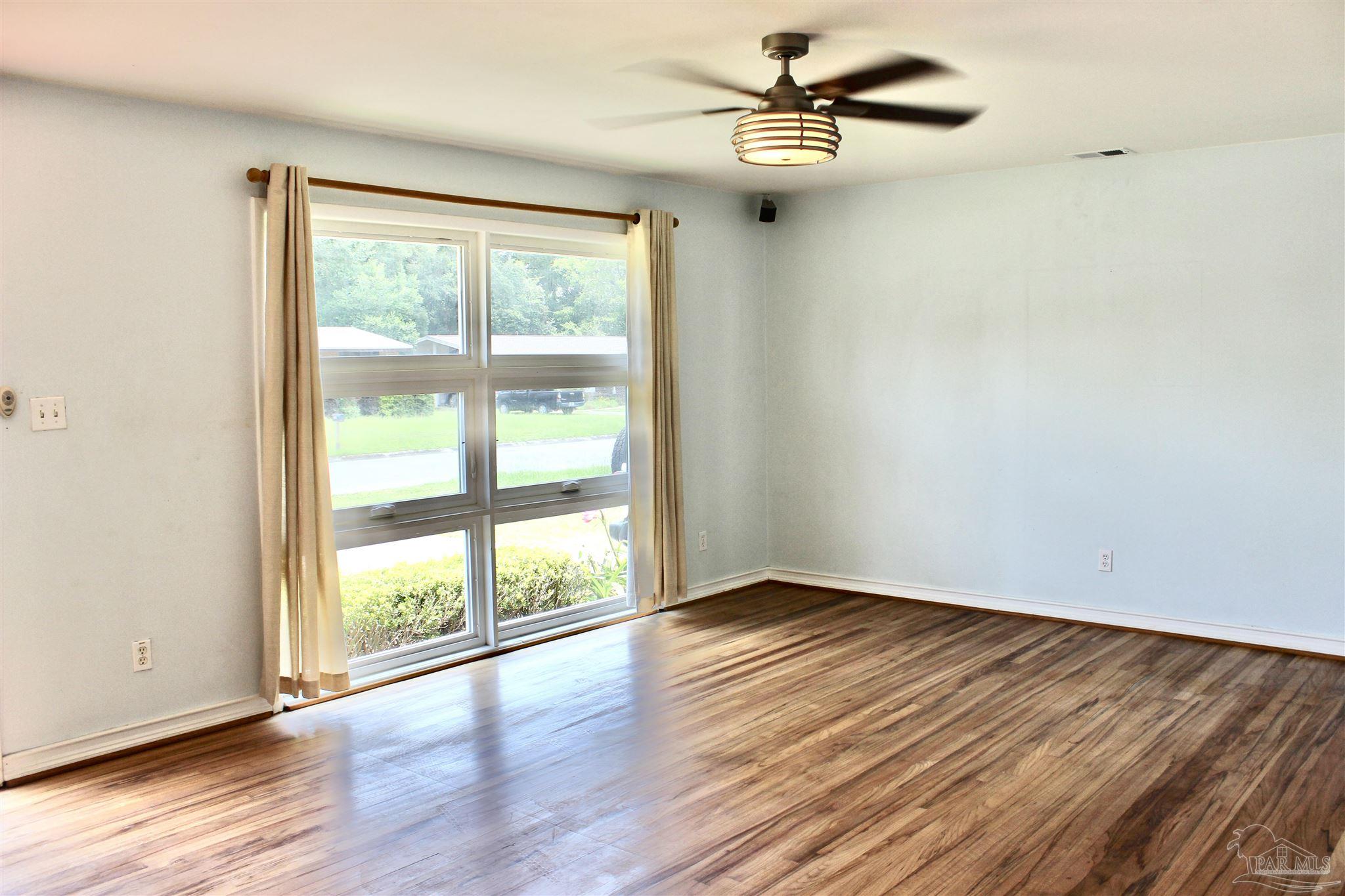 3820 Whispering Pines Drive Pensacola FL 32504