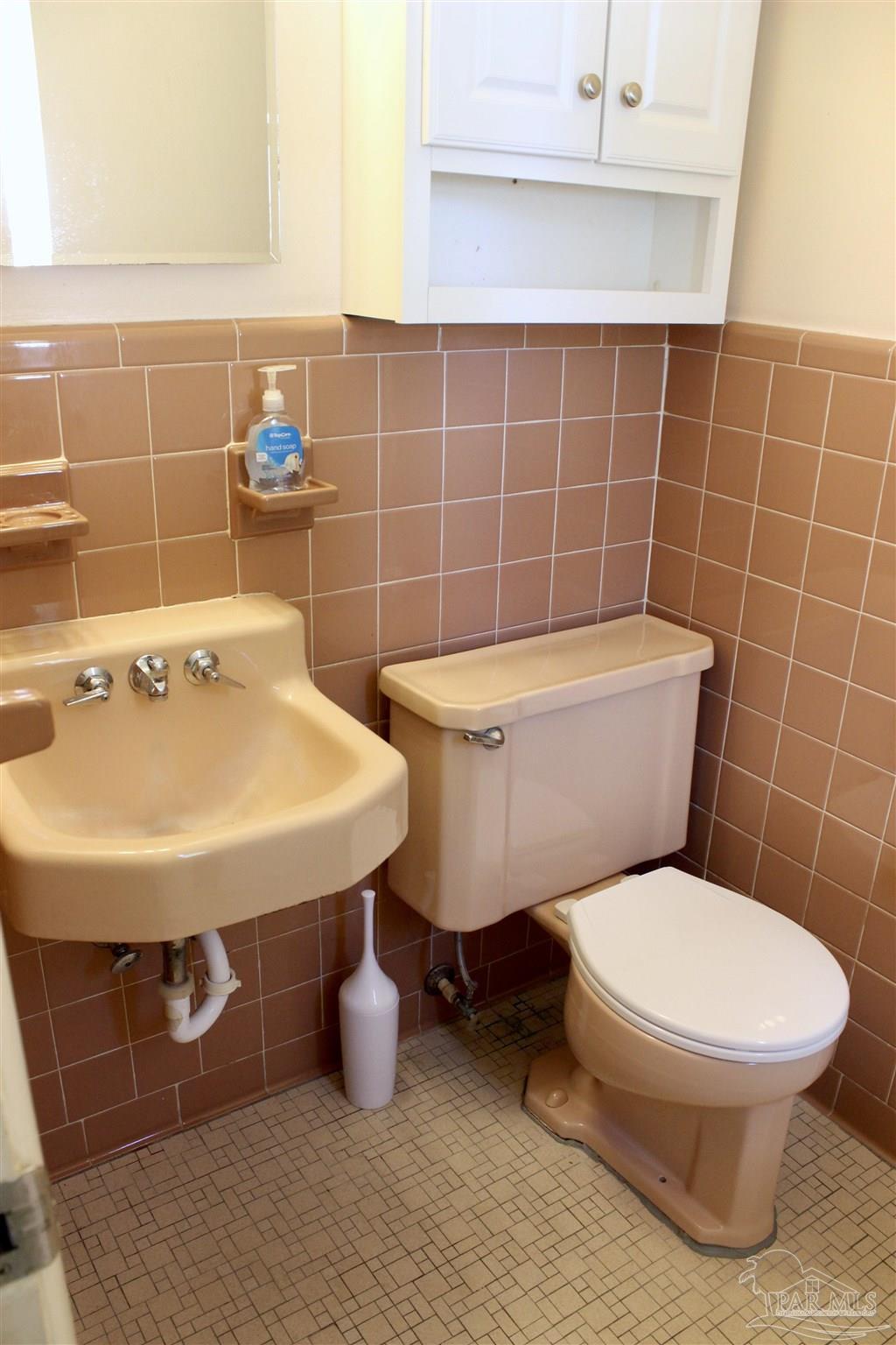 3820 Whispering Pines Drive Pensacola FL 32504