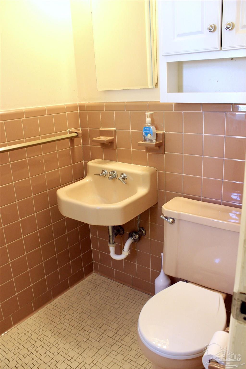 3820 Whispering Pines Drive Pensacola FL 32504
