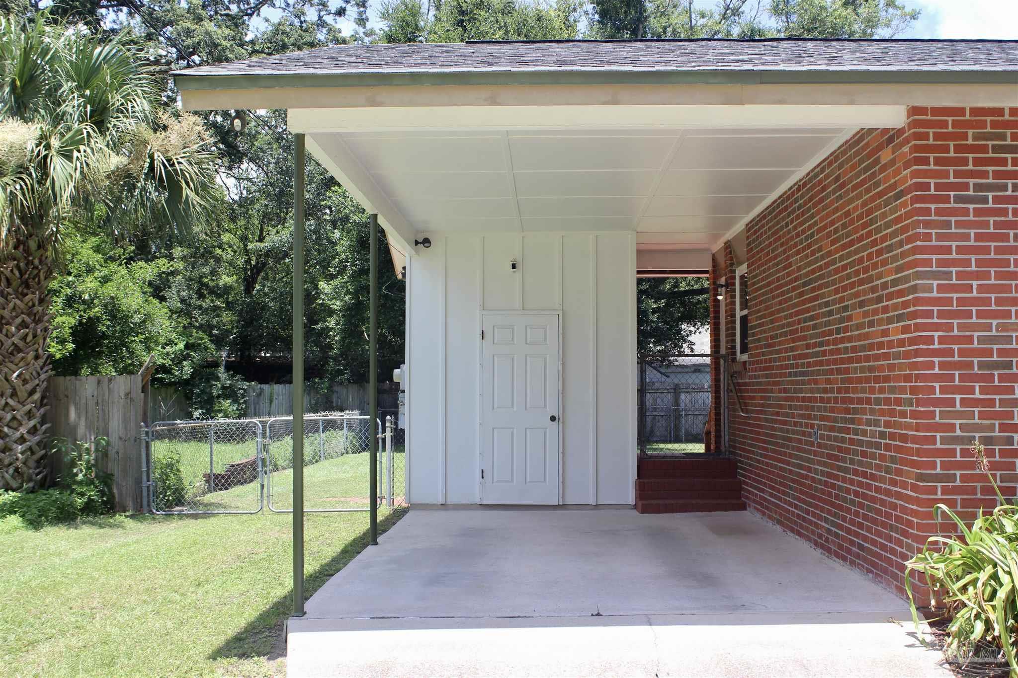 3820 Whispering Pines Drive Pensacola FL 32504