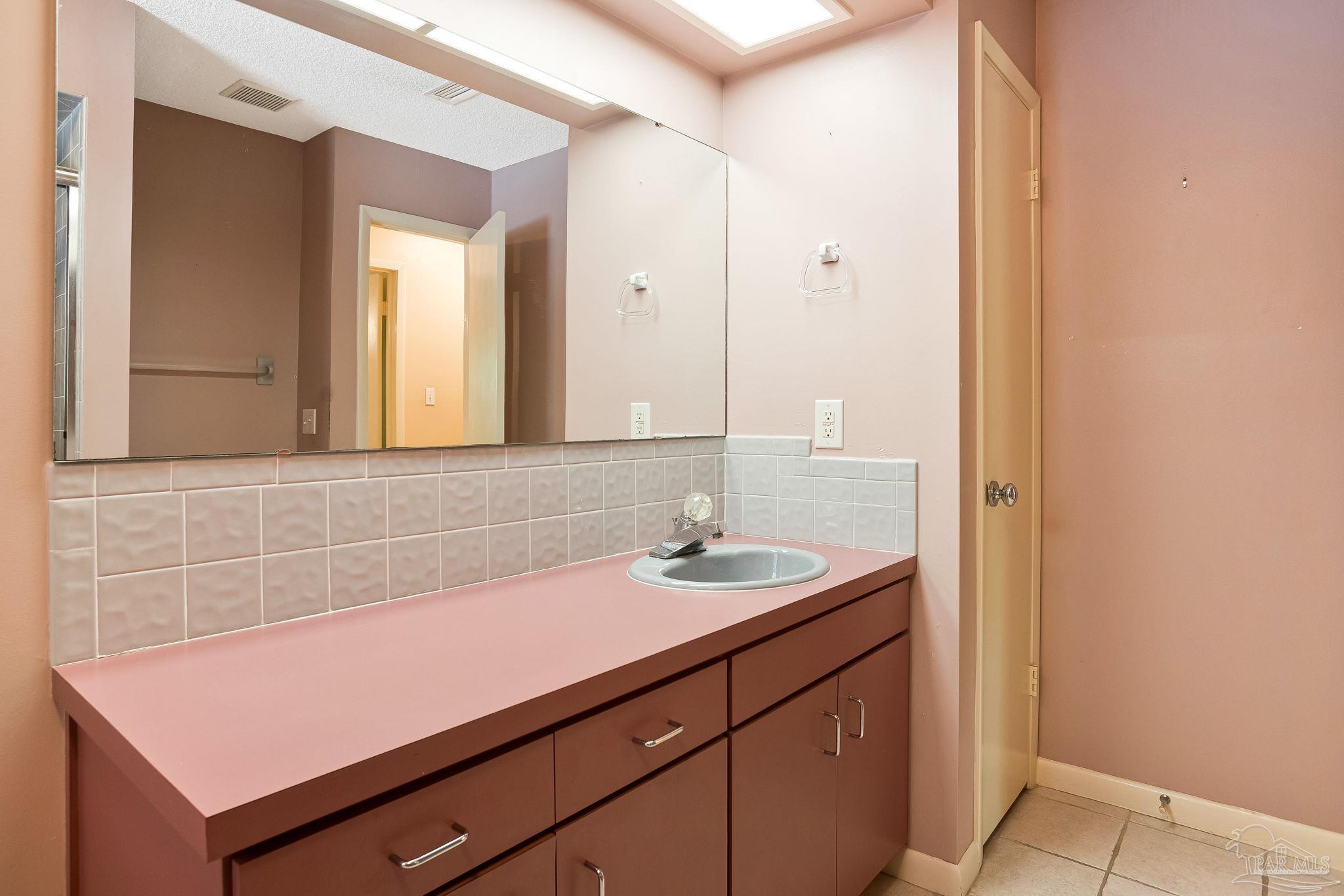 2251 Oxford Drive Pensacola FL 32503