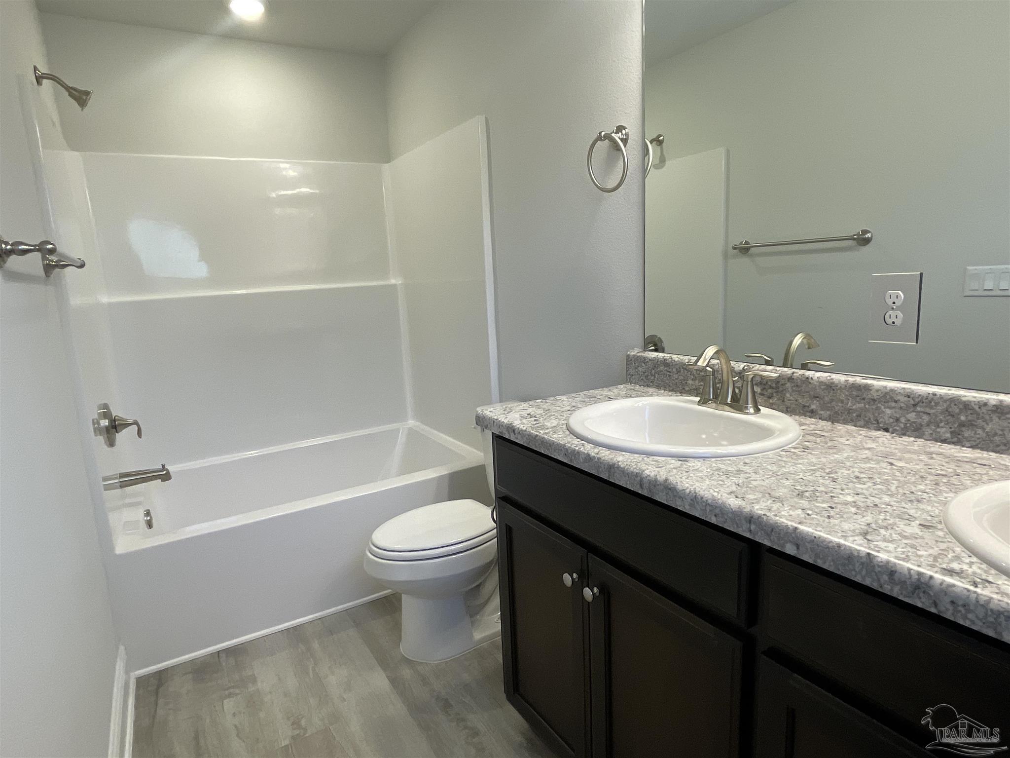 1026 Brimwood Circle # 21a Cantonment FL 32533
