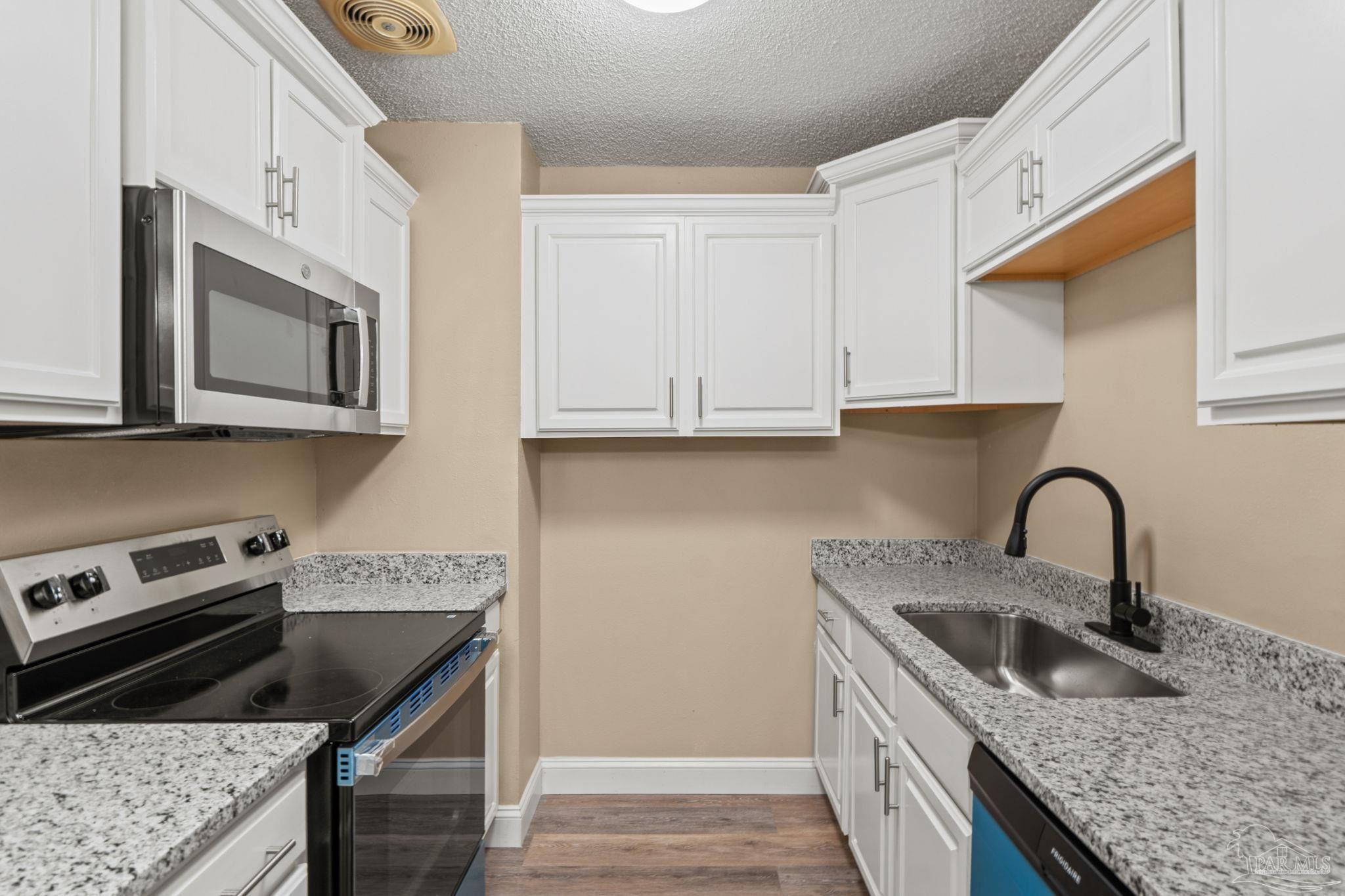 1414 W Clio Drive Pensacola FL 32505