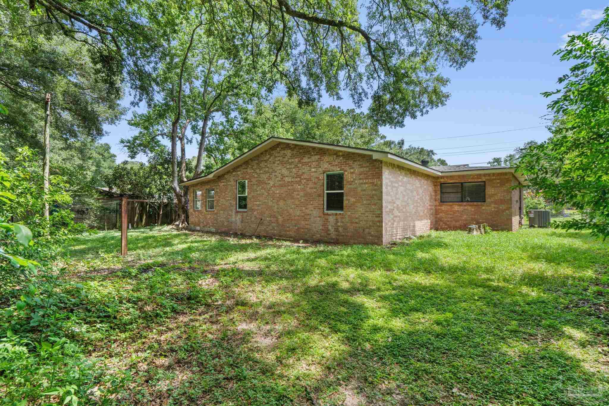 1414 W Clio Drive Pensacola FL 32505