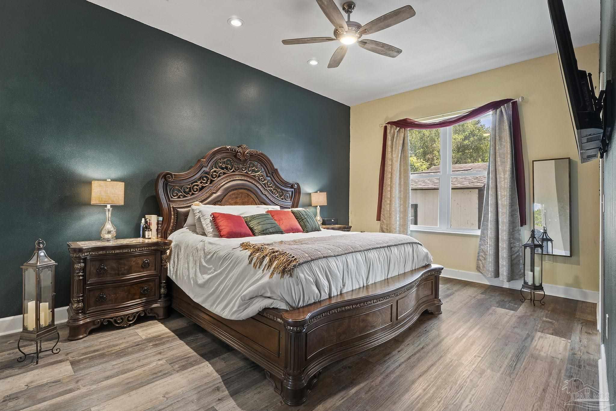 279 Seamarge Lane Pensacola FL 32507