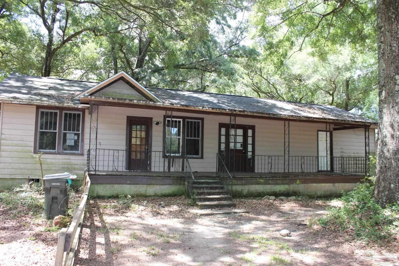 Pensacola FL, 6691 Wonderlake Road