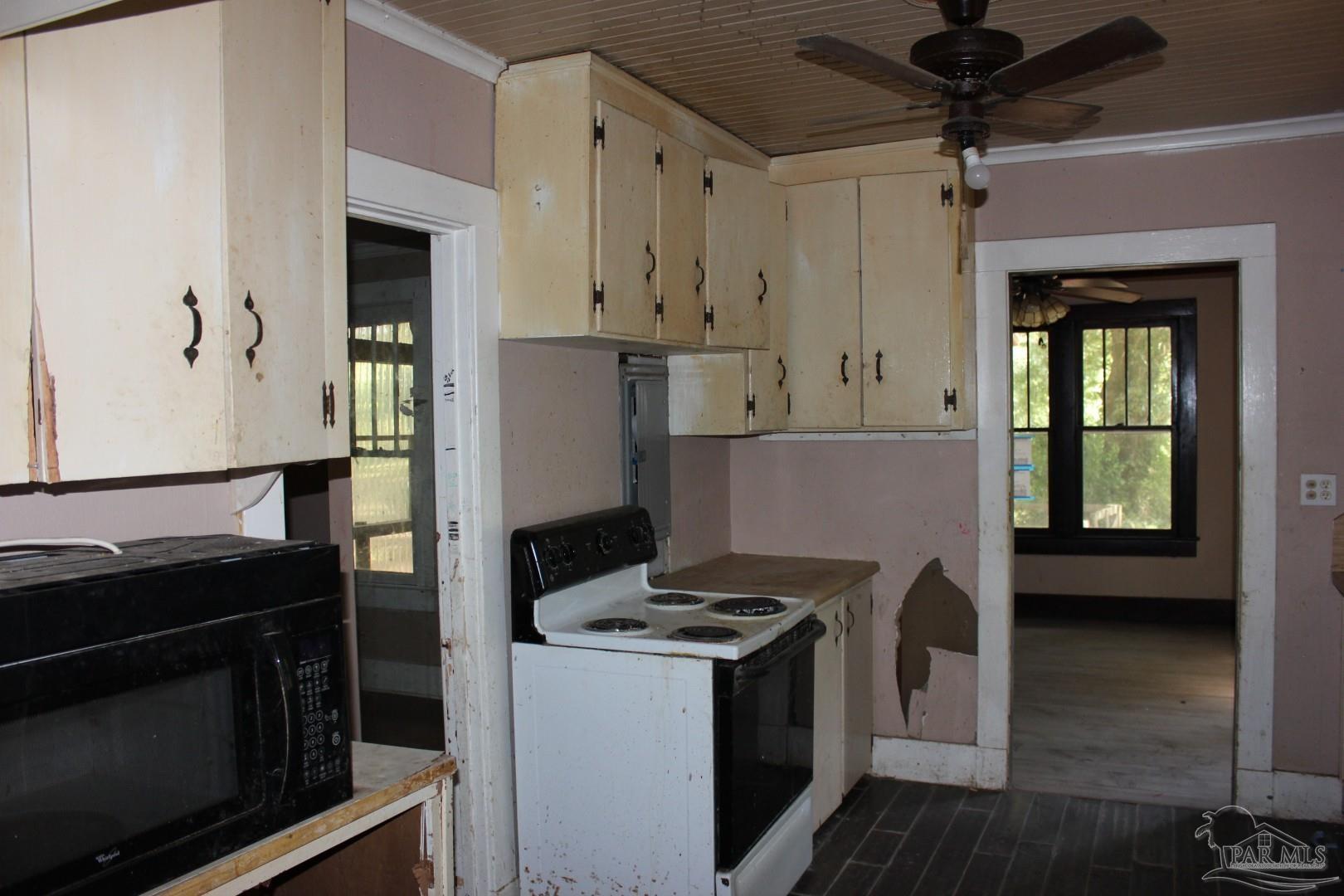 6691 Wonderlake Road Pensacola FL 32526