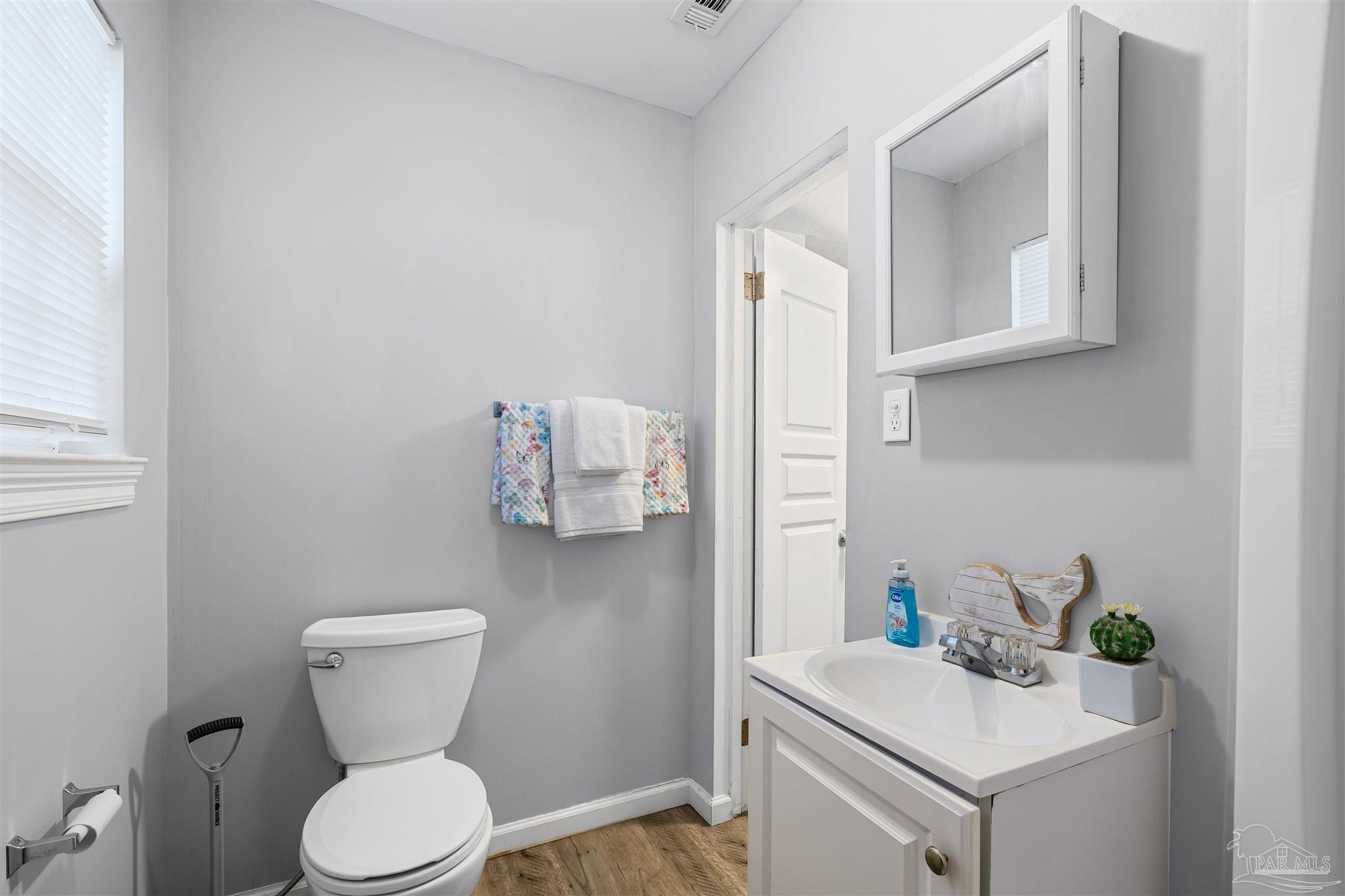 20 Adkinson Drive Pensacola FL 32506