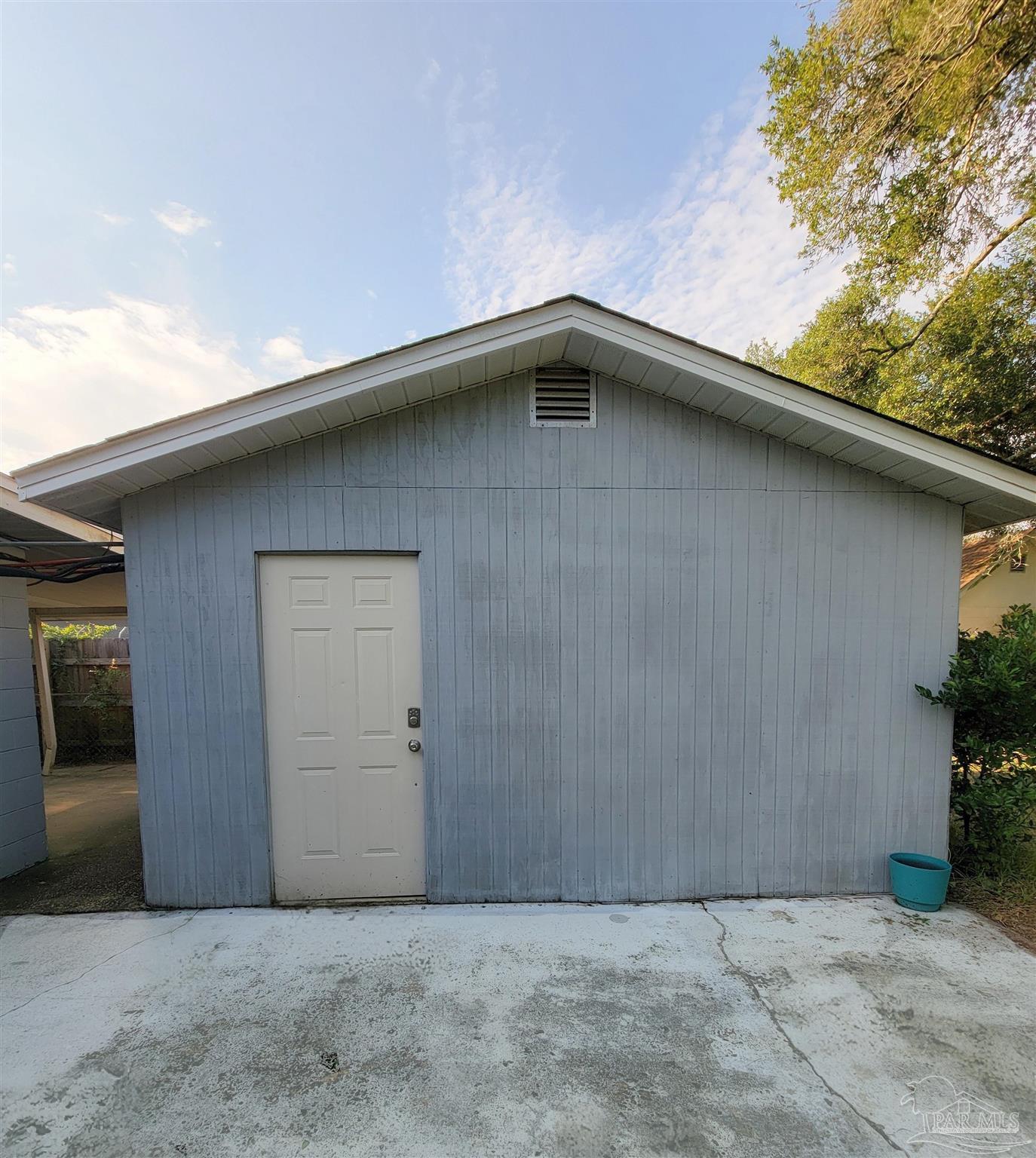 20 Adkinson Drive Pensacola FL 32506