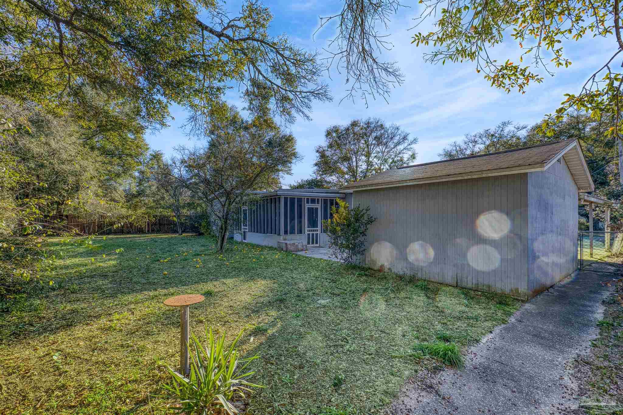 20 Adkinson Drive Pensacola FL 32506