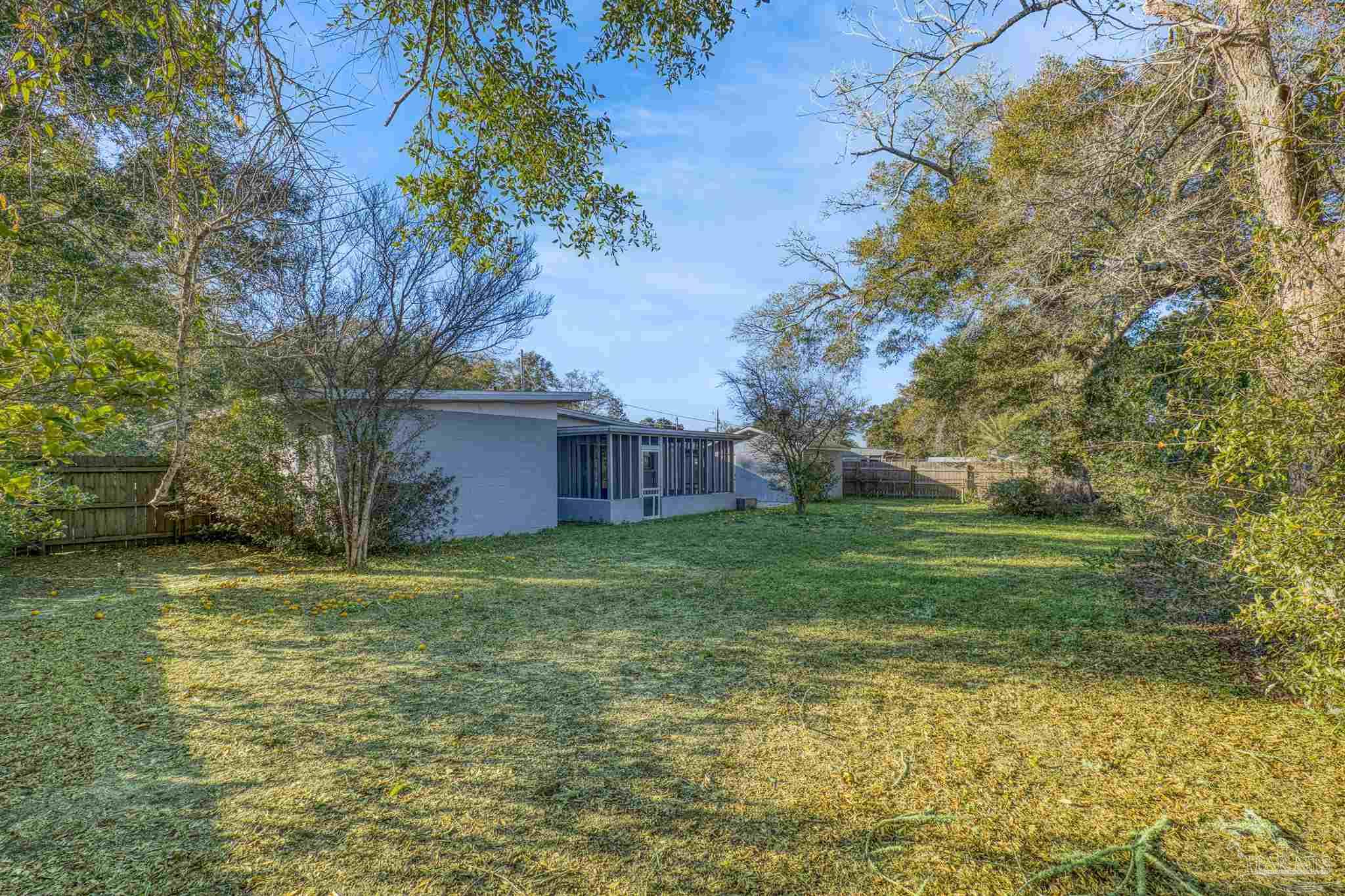 20 Adkinson Drive Pensacola FL 32506