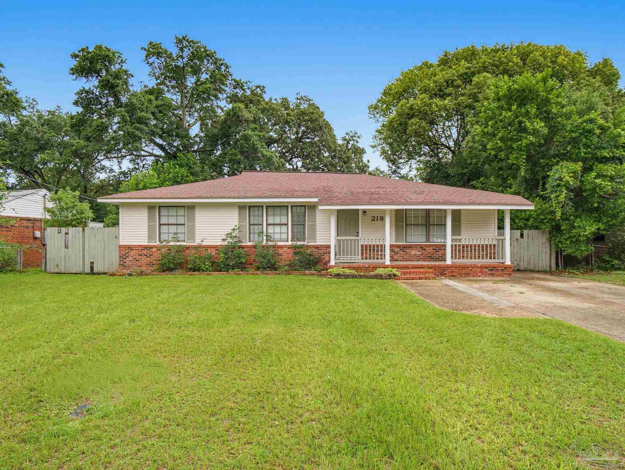 218 Betty Road Pensacola FL 32507