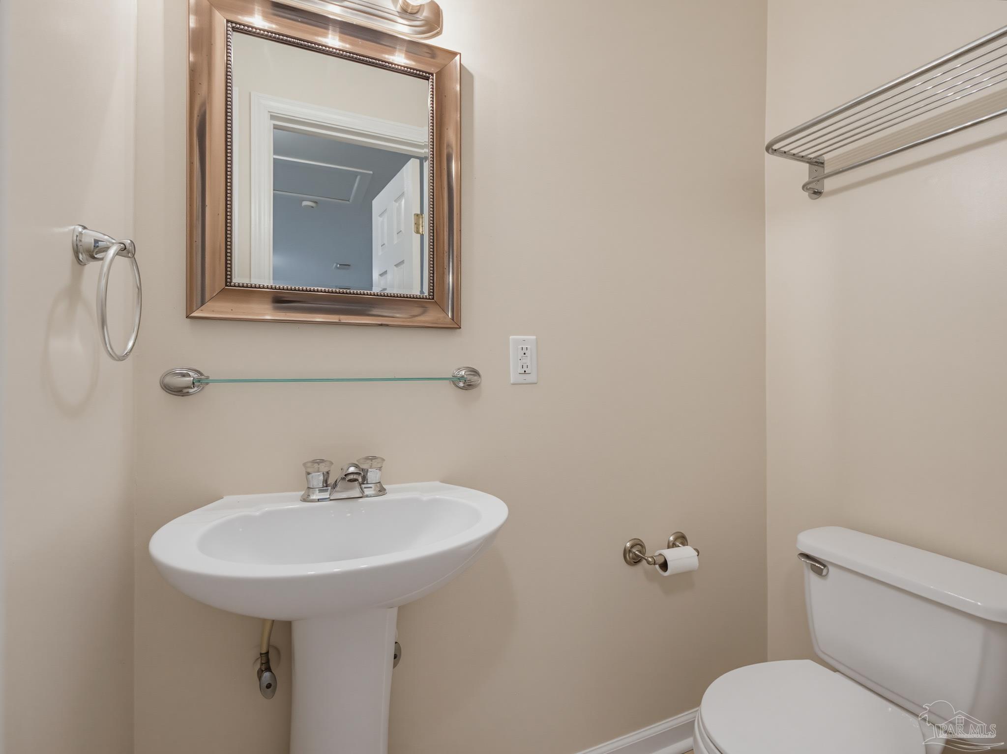 218 Betty Road Pensacola FL 32507