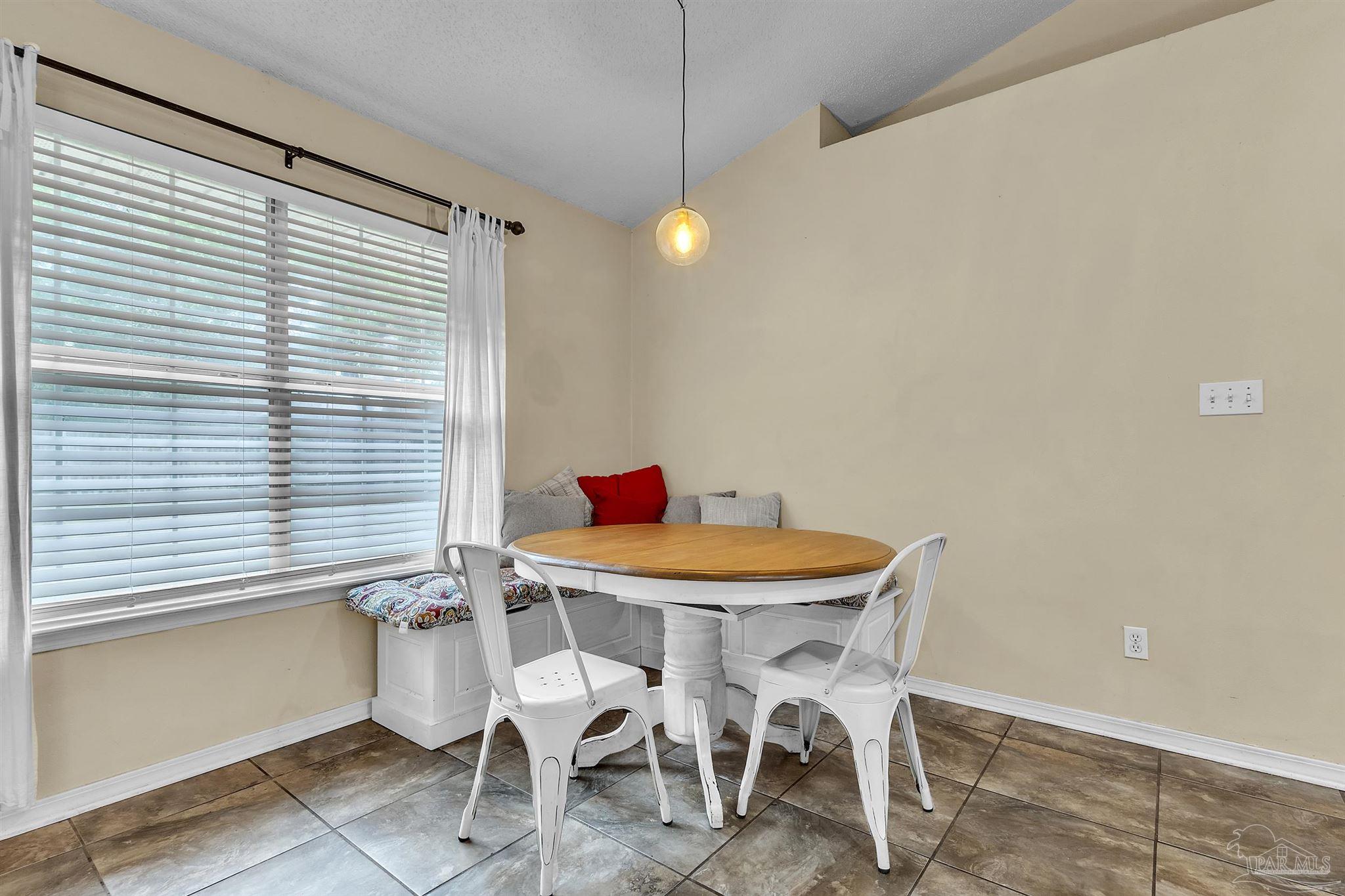 3095 Camino De Real Navarre FL 32566