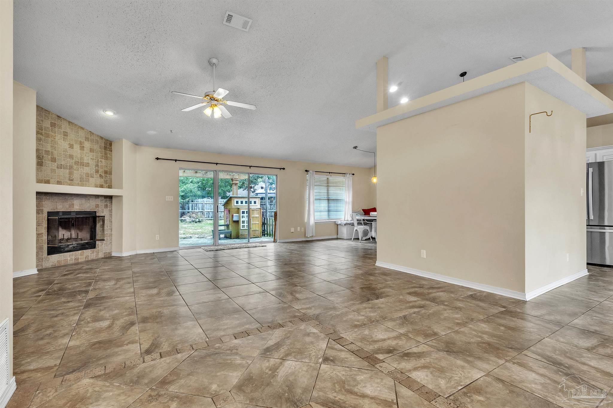 3095 Camino De Real Navarre FL 32566