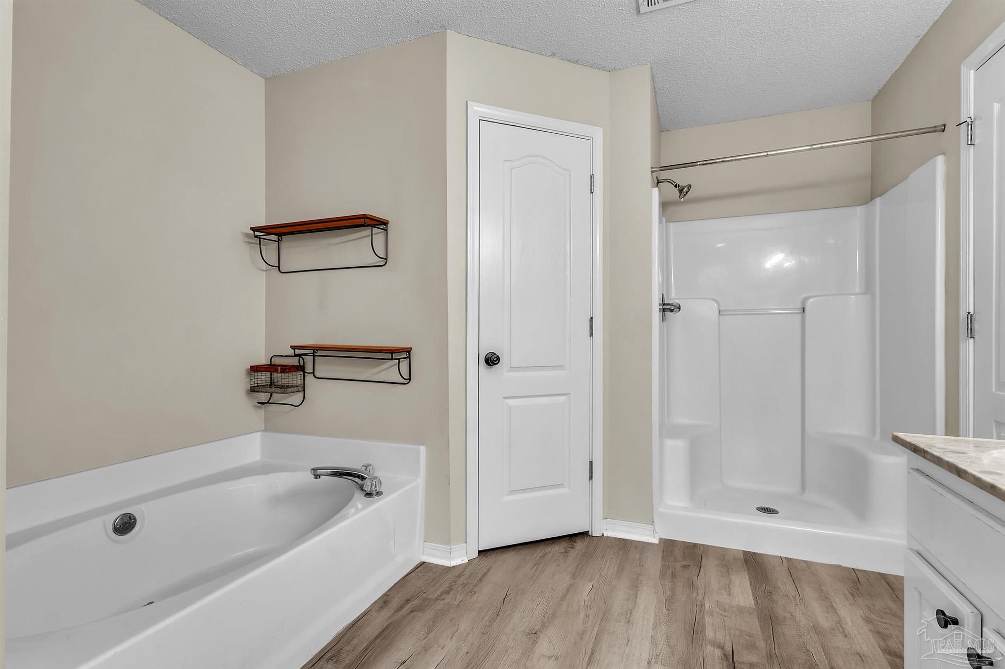 3095 Camino De Real Navarre FL 32566