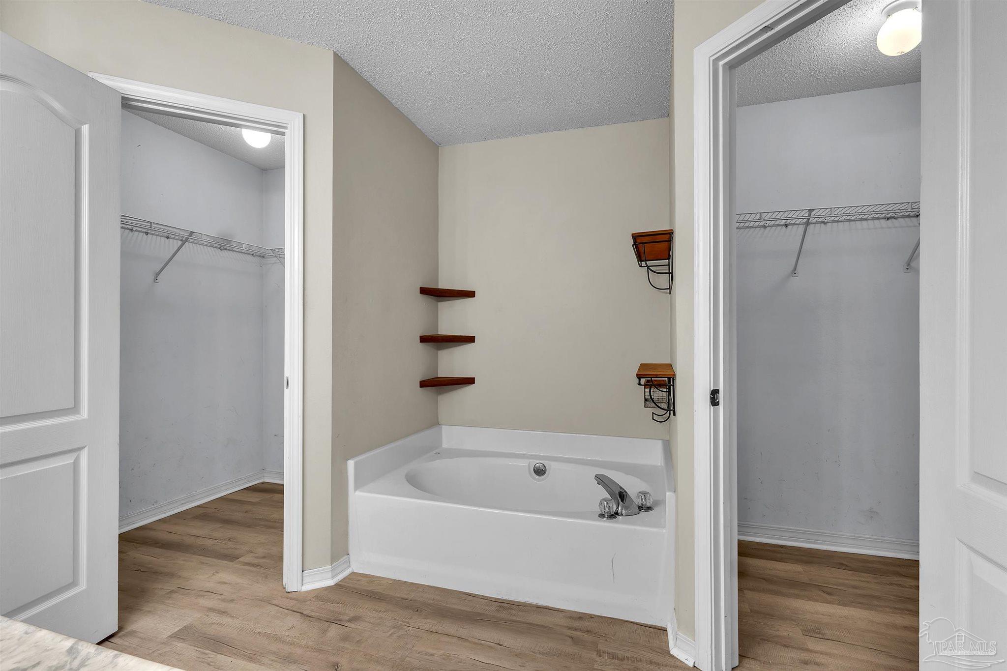3095 Camino De Real Navarre FL 32566