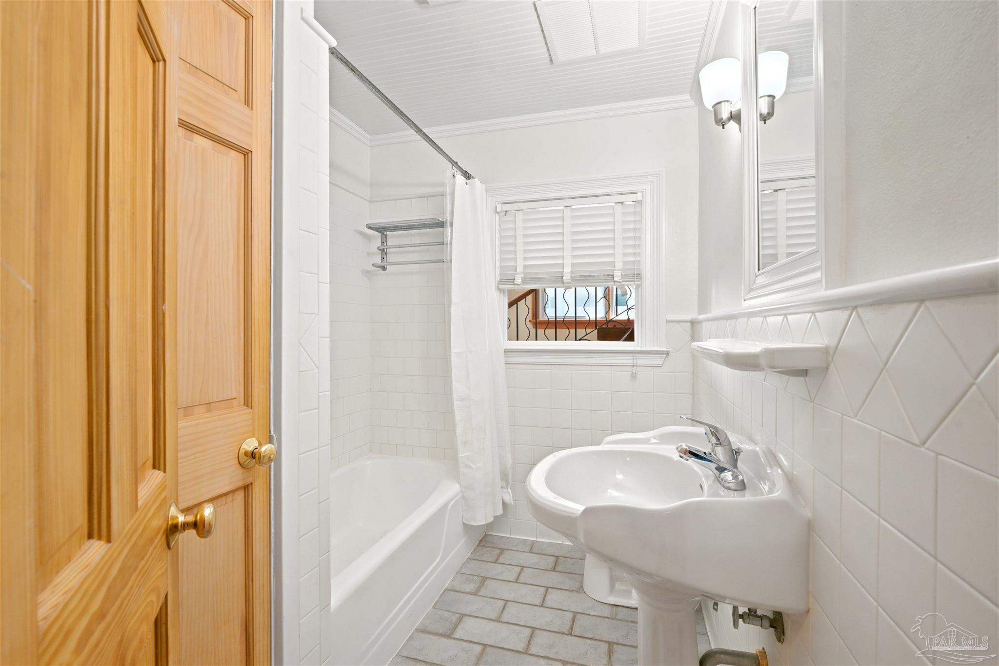 100 Avendia 23 & Via Deluna Drive Pensacola Beach FL 32561