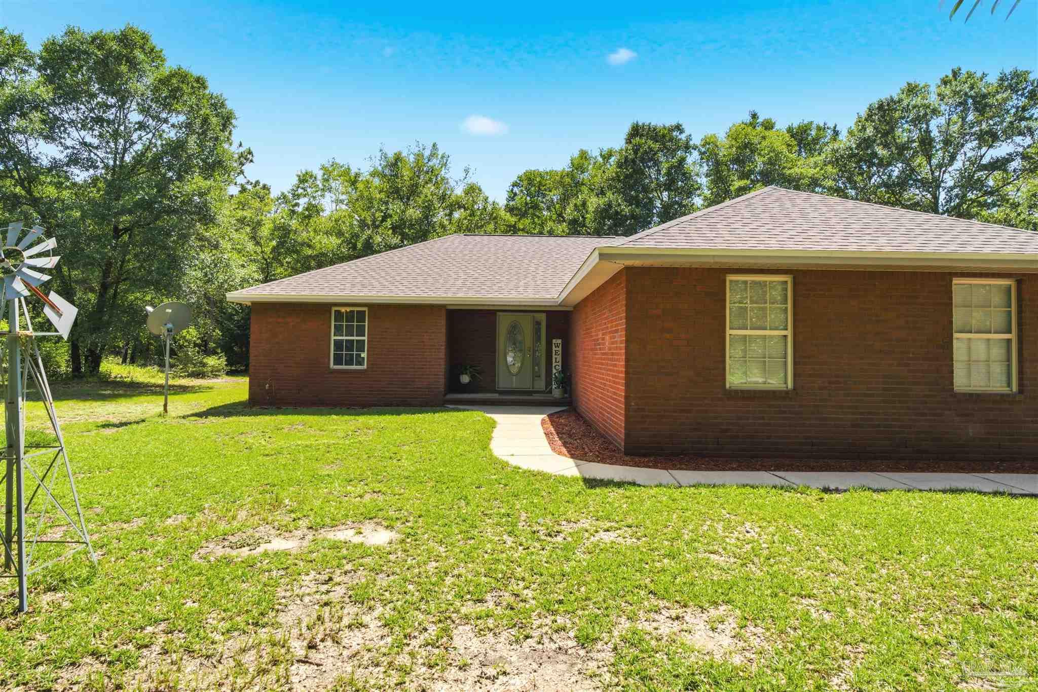 4526 Bryant Bridge Cut Off Holt FL 32564