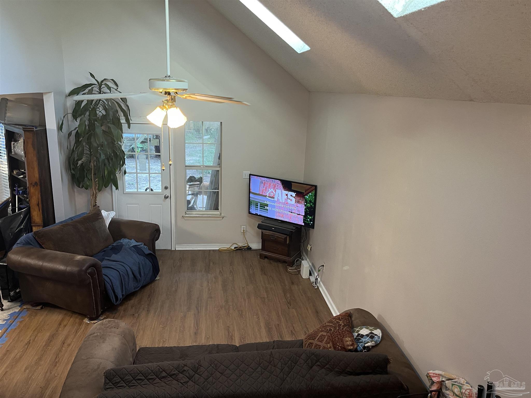 6121 Chablis Lane Pensacola FL 32504