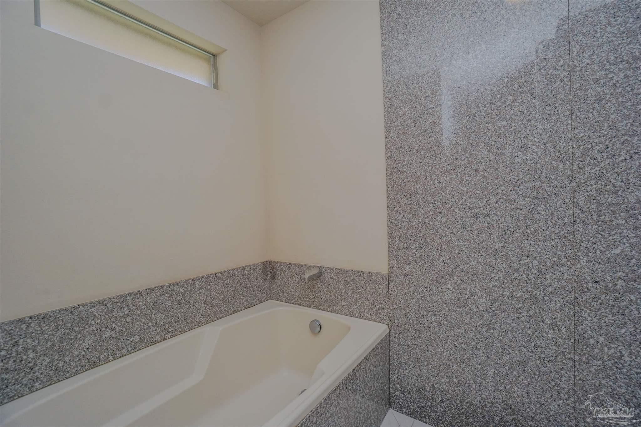 5264 Moore Loop Crestview FL 32536