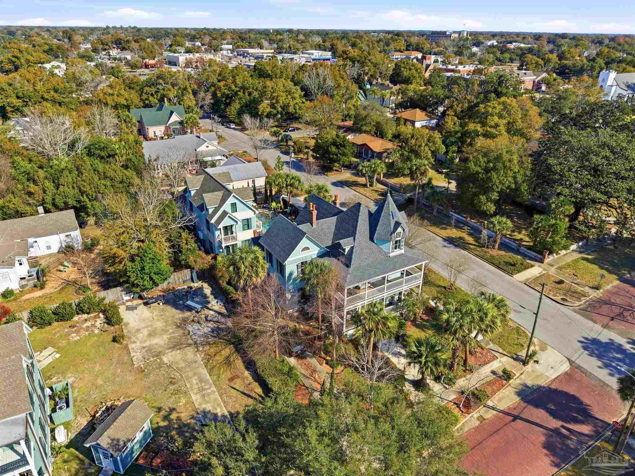 714 E La Rua Street Pensacola FL 32501