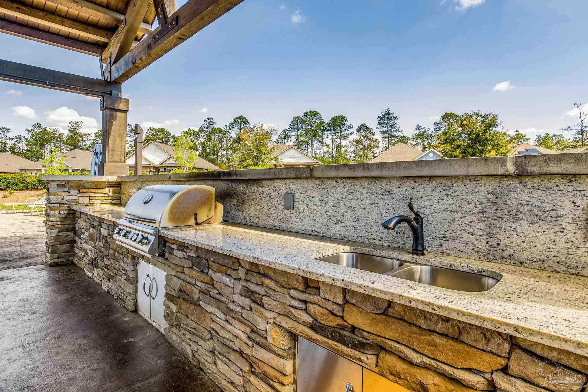 10885 Blacktail Loop Pensacola FL 32526