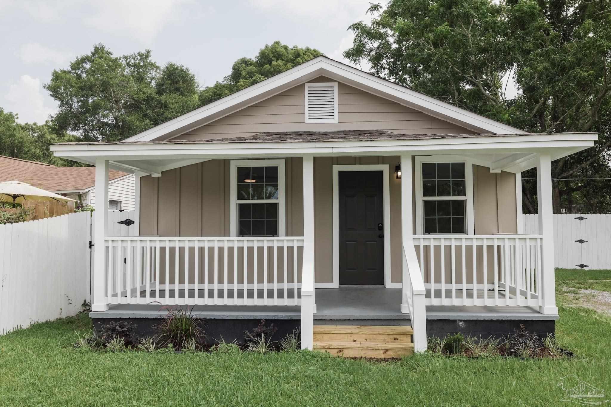 2002 W Gonzalez Street Pensacola FL 32501