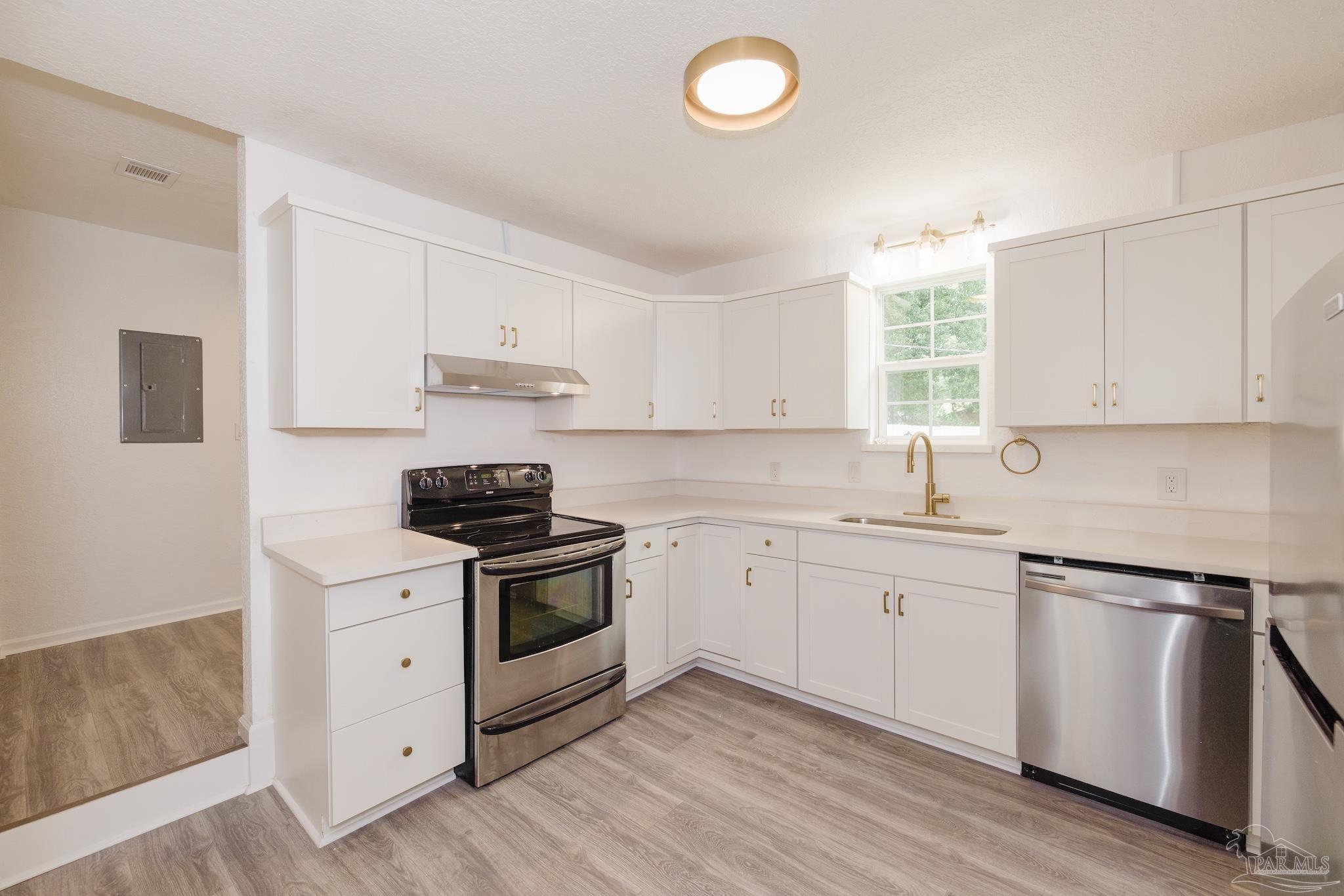 2002 W Gonzalez Street Pensacola FL 32501