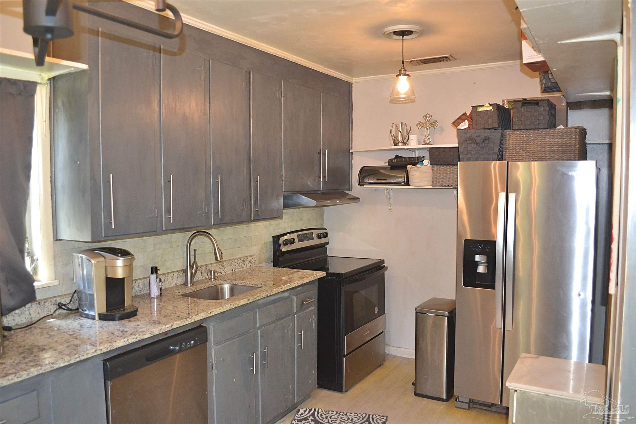 39 Sandalwood Street Pensacola FL 32505