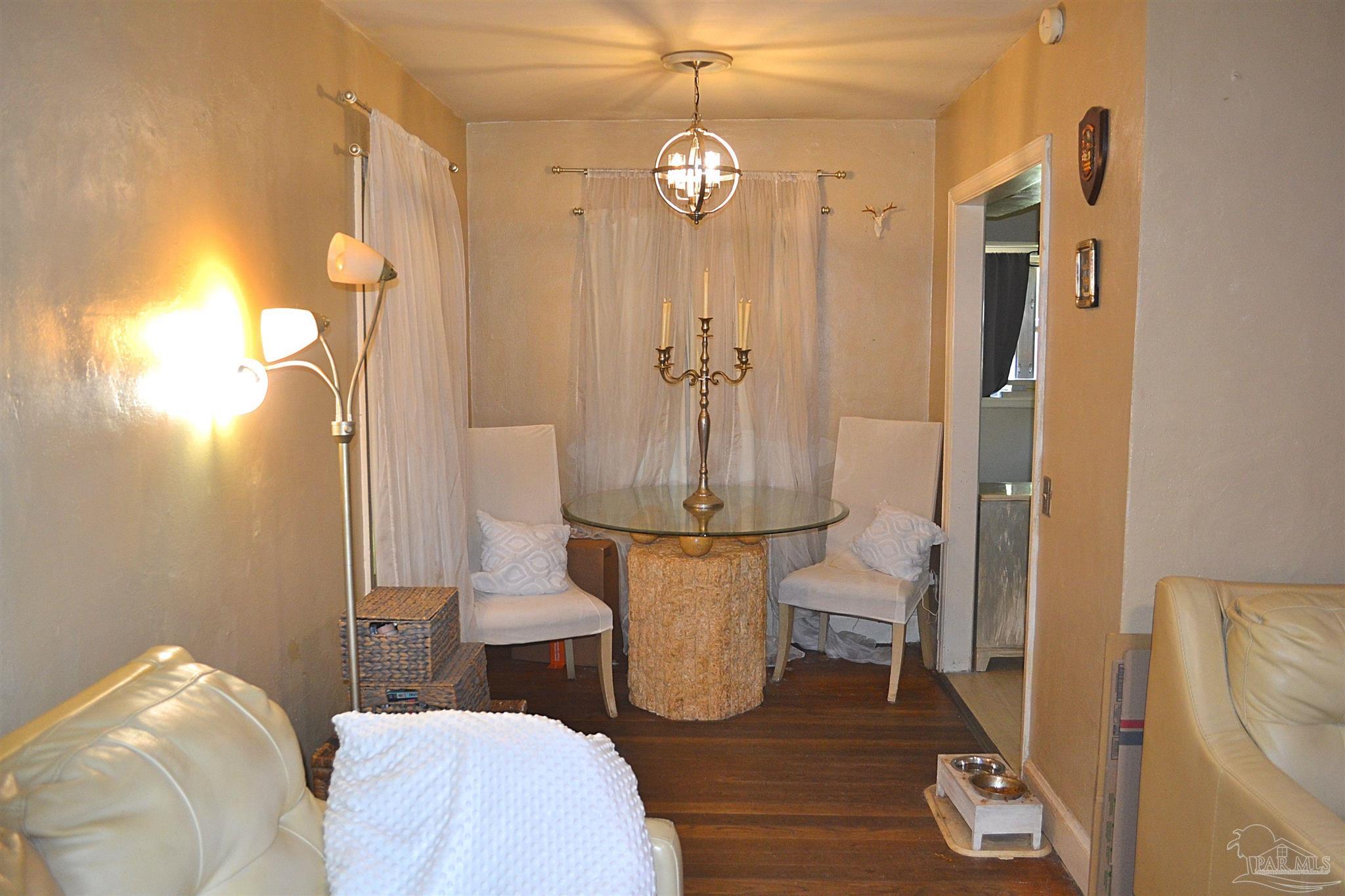39 Sandalwood Street Pensacola FL 32505