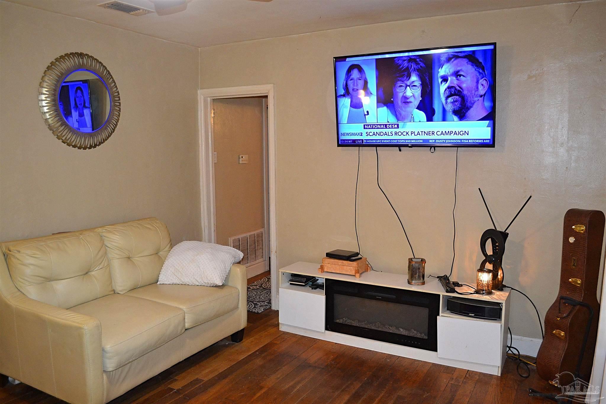 39 Sandalwood Street Pensacola FL 32505