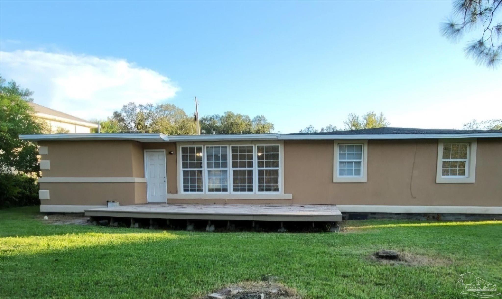 3200 Bayou Drive Pensacola FL 32505
