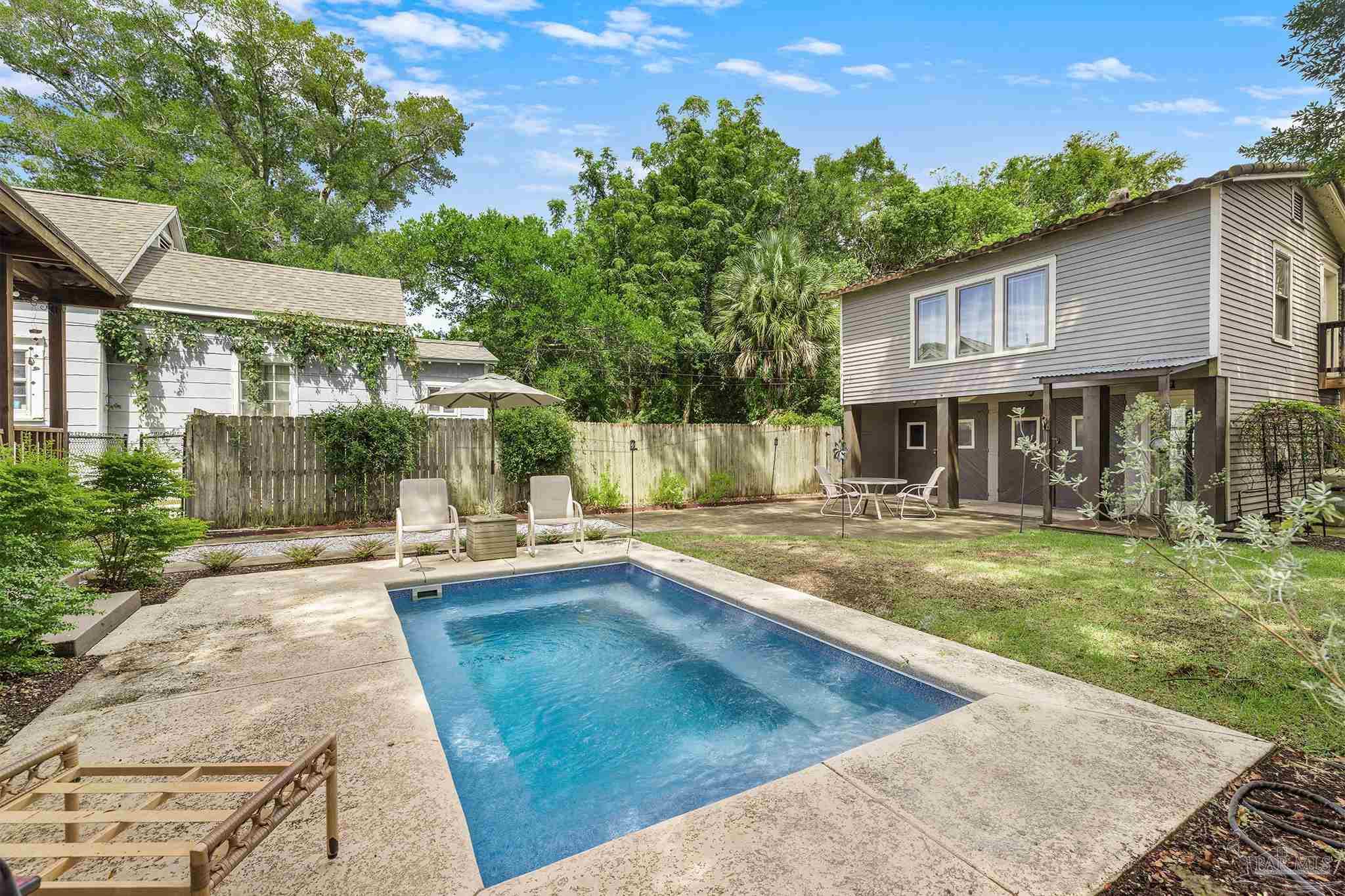 1304 E Strong Street Pensacola FL 32501