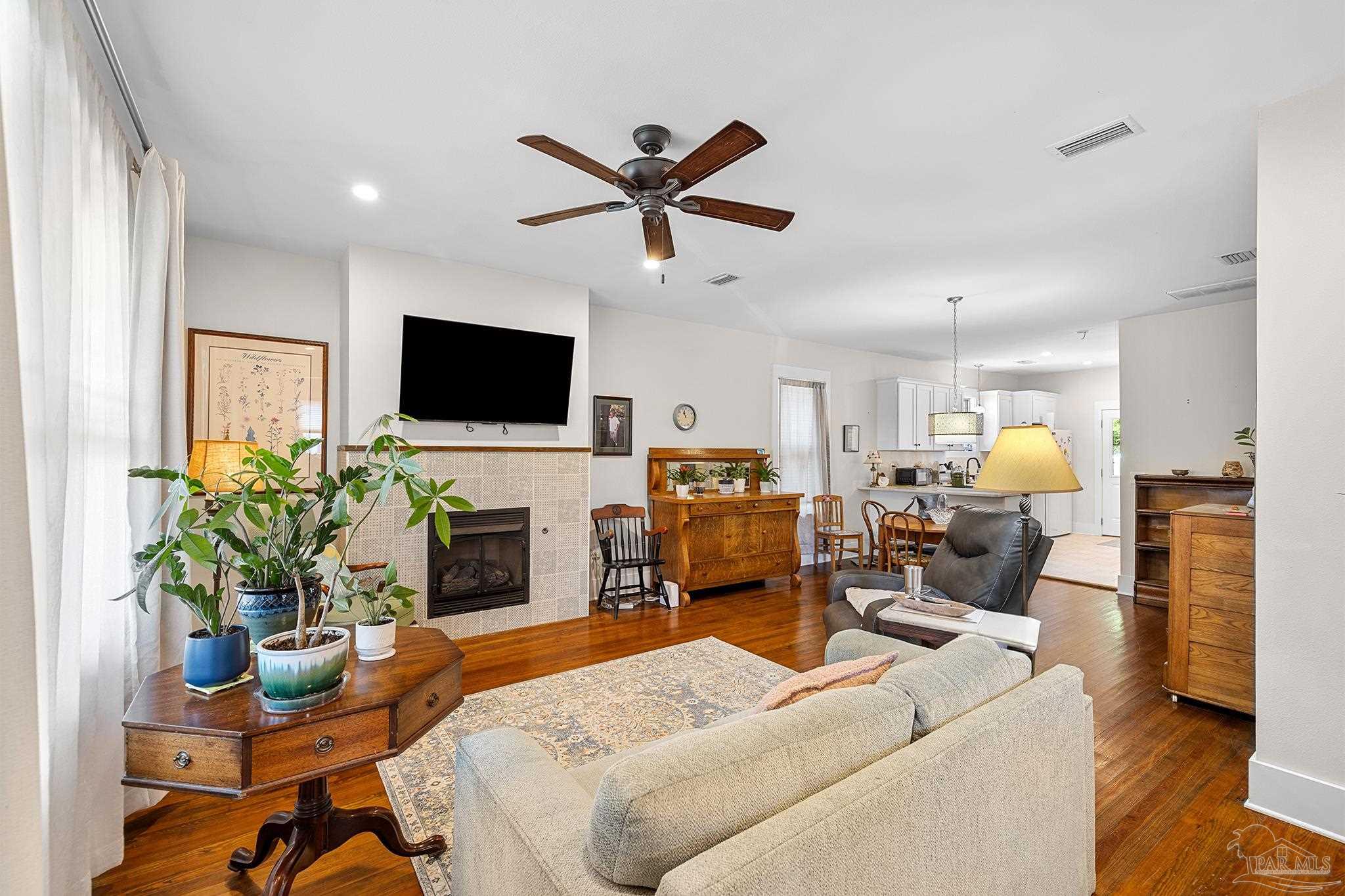 1304 E Strong Street Pensacola FL 32501