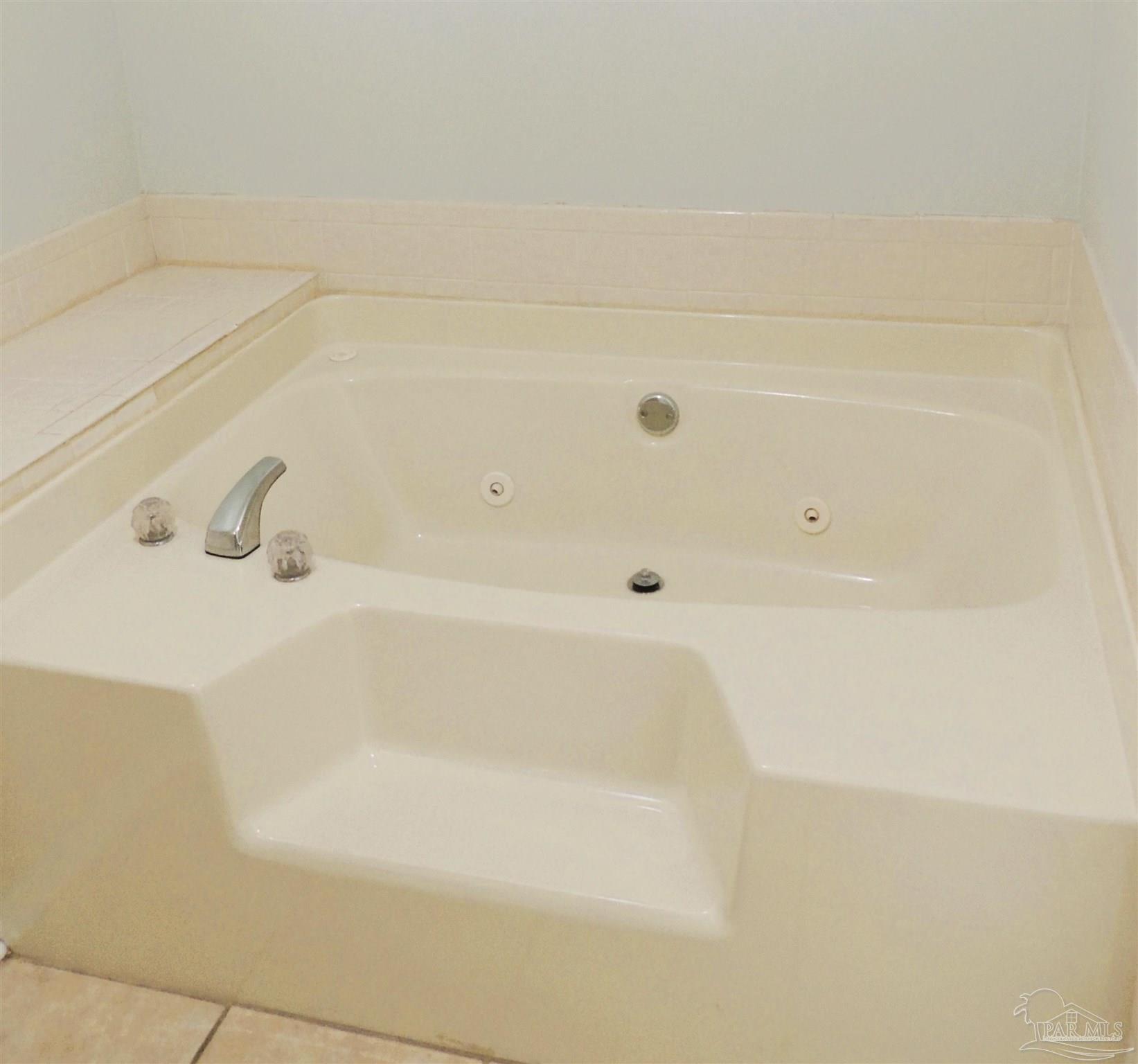 2794 Chickering Road Pensacola FL 32514