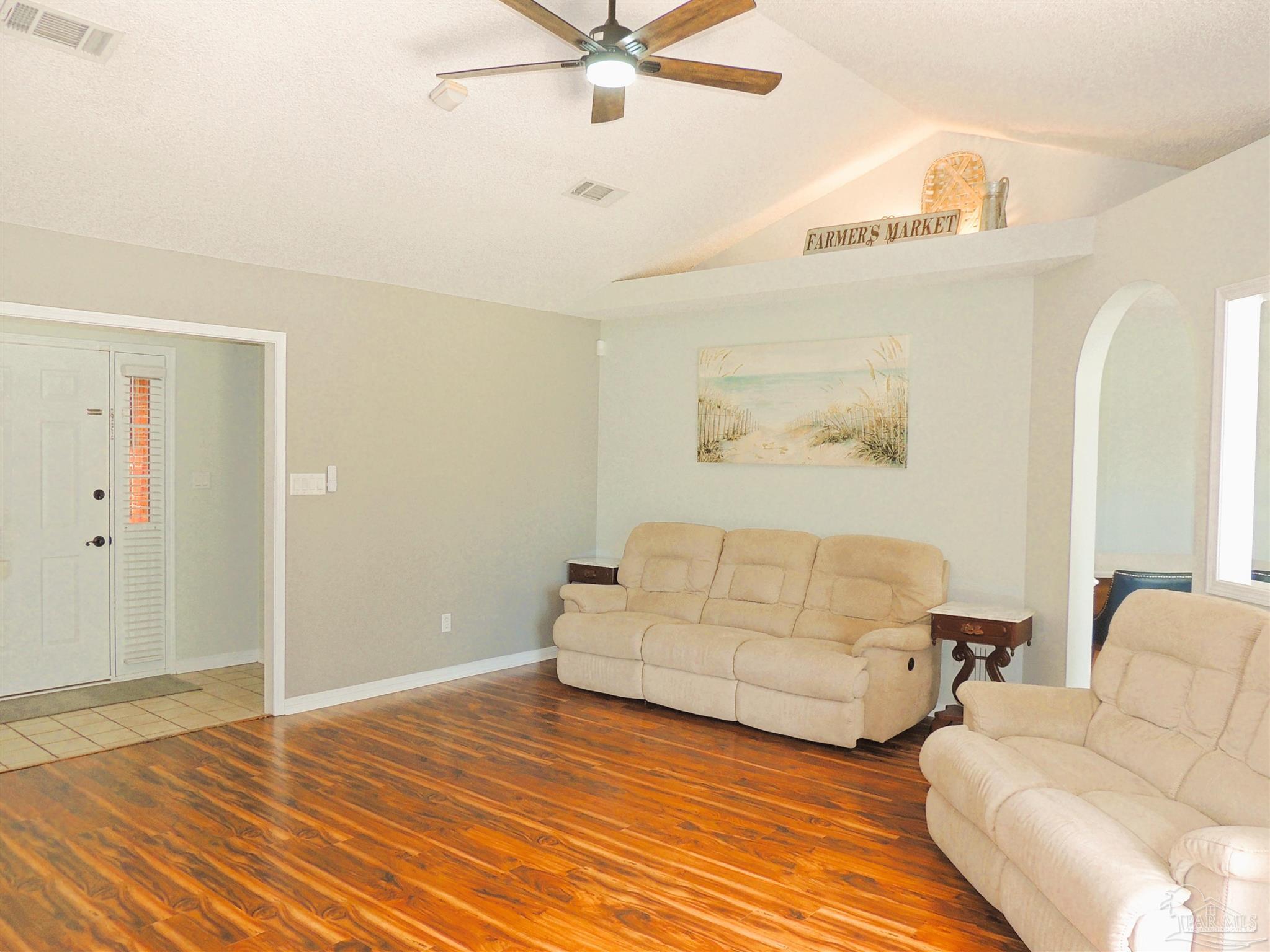 2794 Chickering Road Pensacola FL 32514