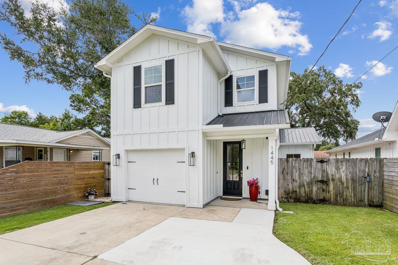 Pensacola FL, 1445 E, Cross Street