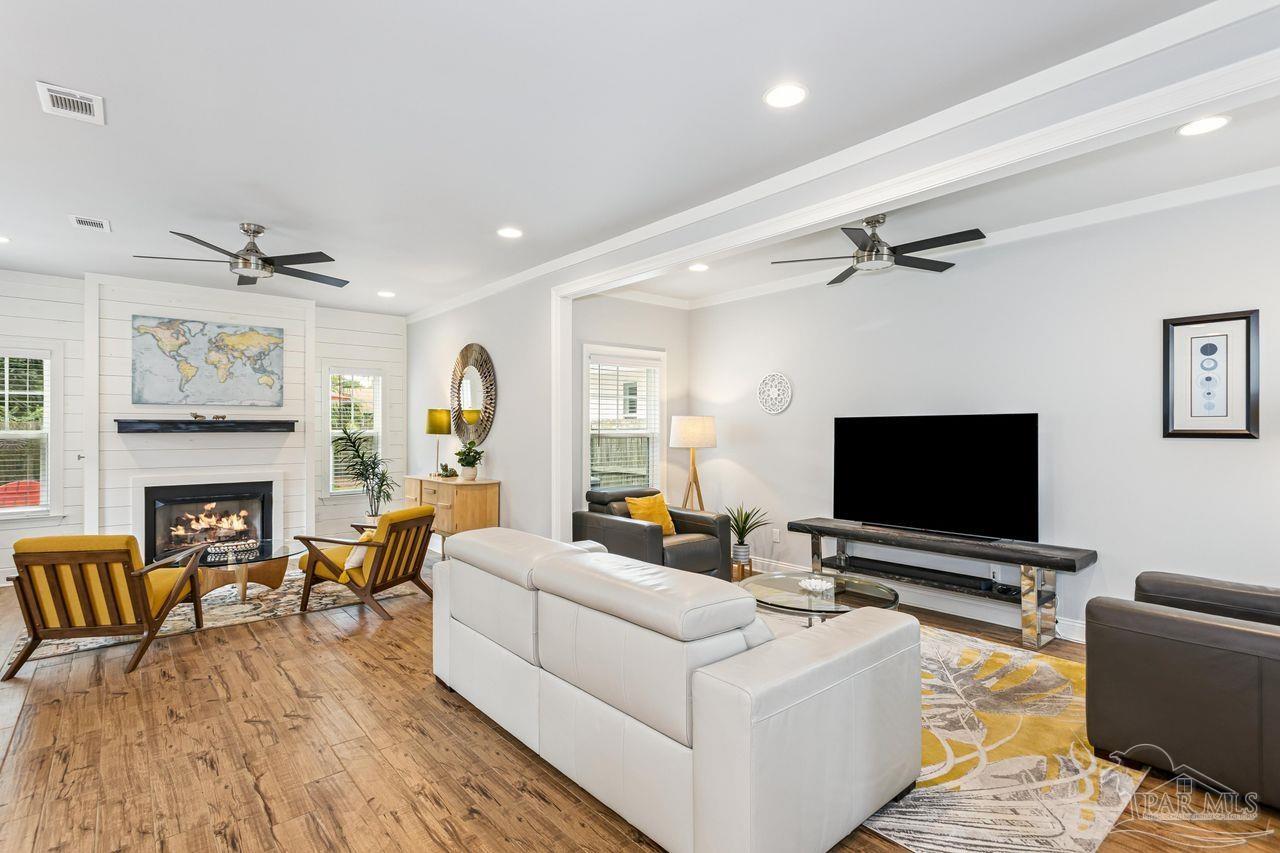 1445 E Cross Street Pensacola FL 32503