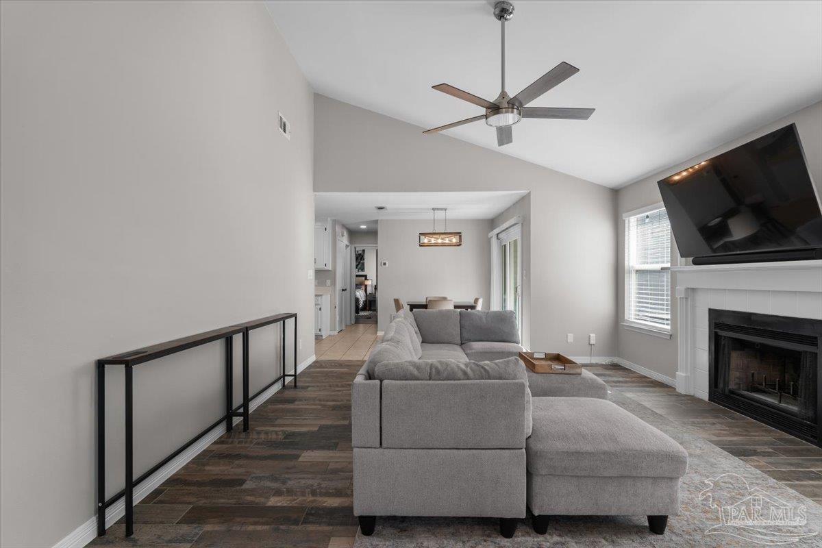 2081 Cambridge Circle Pensacola FL 32514
