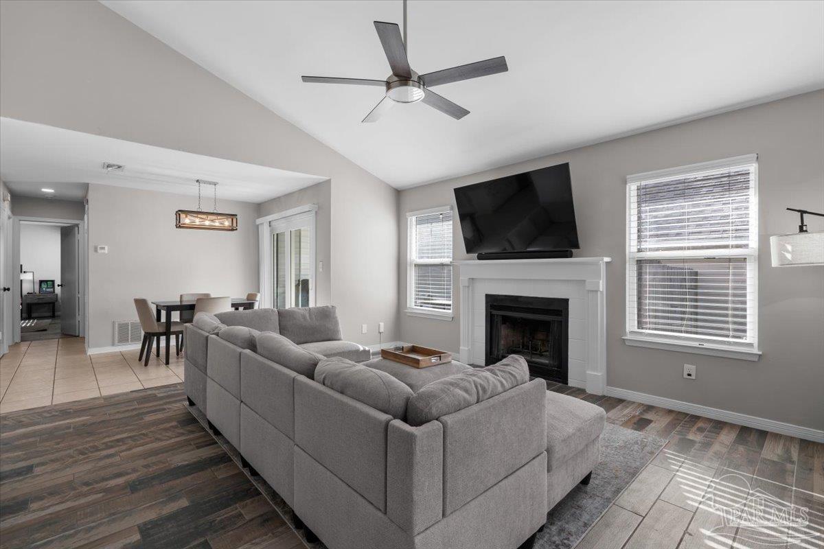 2081 Cambridge Circle Pensacola FL 32514